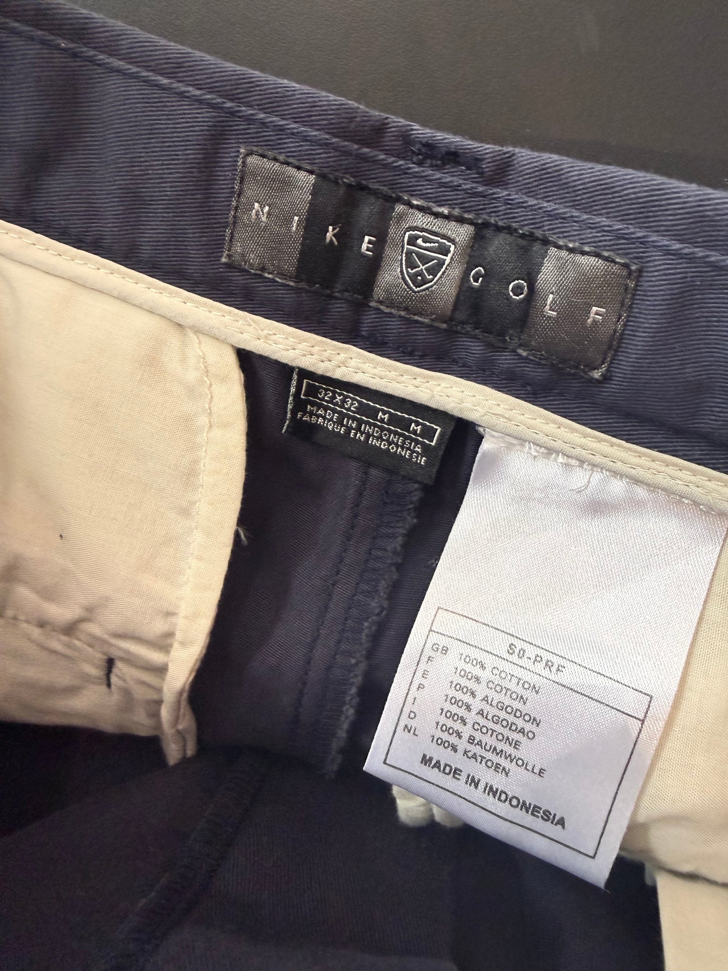 Vintage 90s Nike Golf chino cotton shorts. 35” waist. Blue. Golf/summer/holiday.