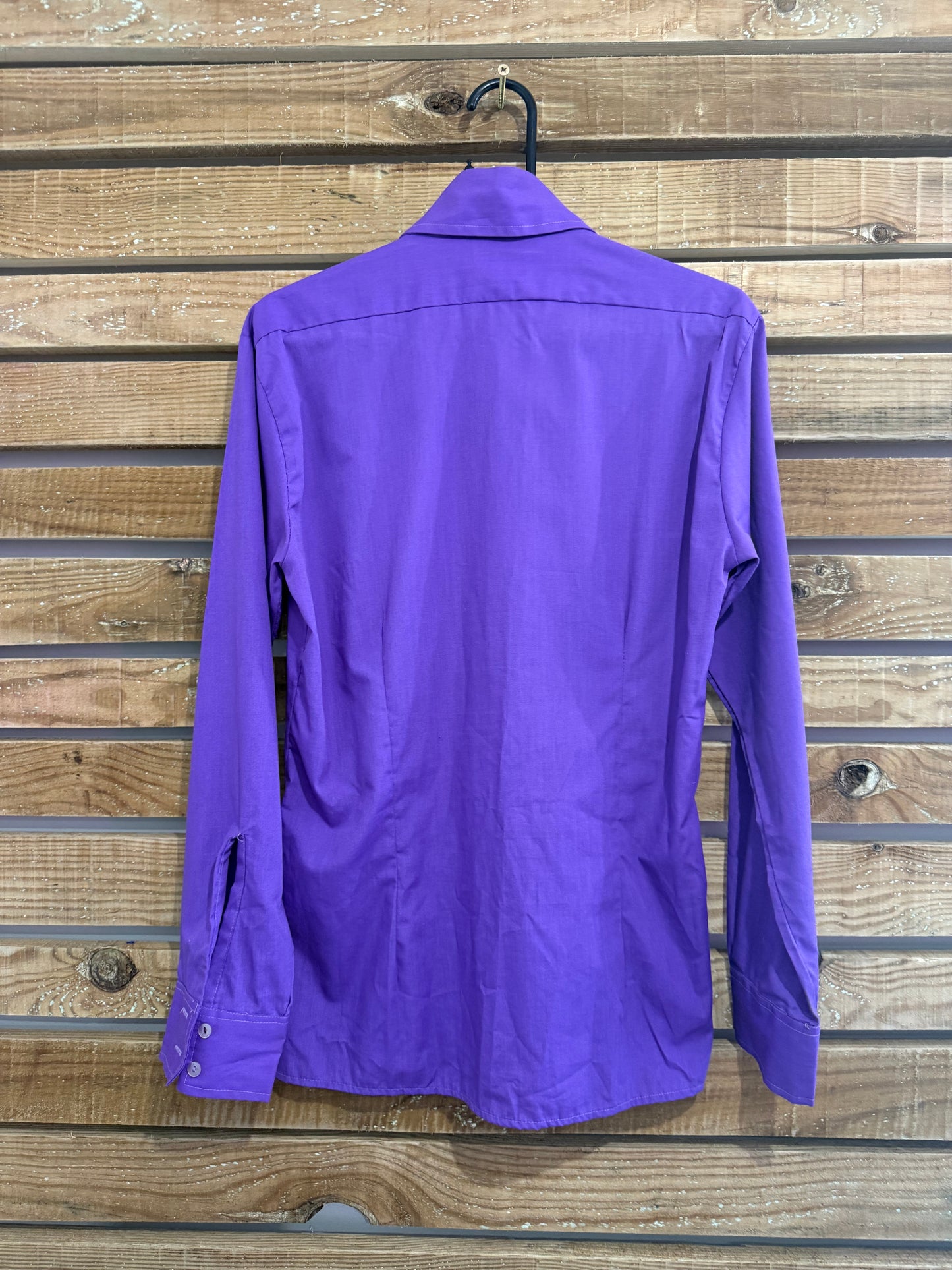 Vintage 70s Love in Paris blouse/shirt. 38” bust. Size 12.