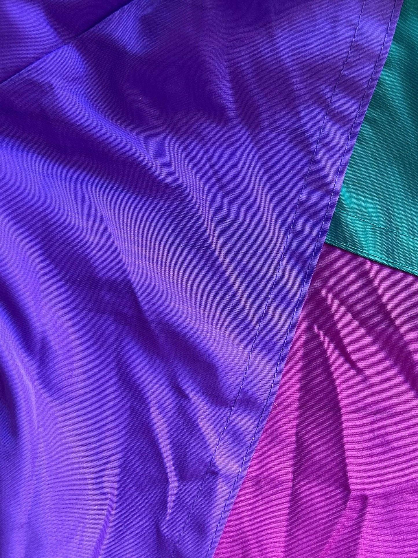 Vintage 90s airpush snow suit. Ski/ snowboard/ all in 1, jumpsuit. Size medium.