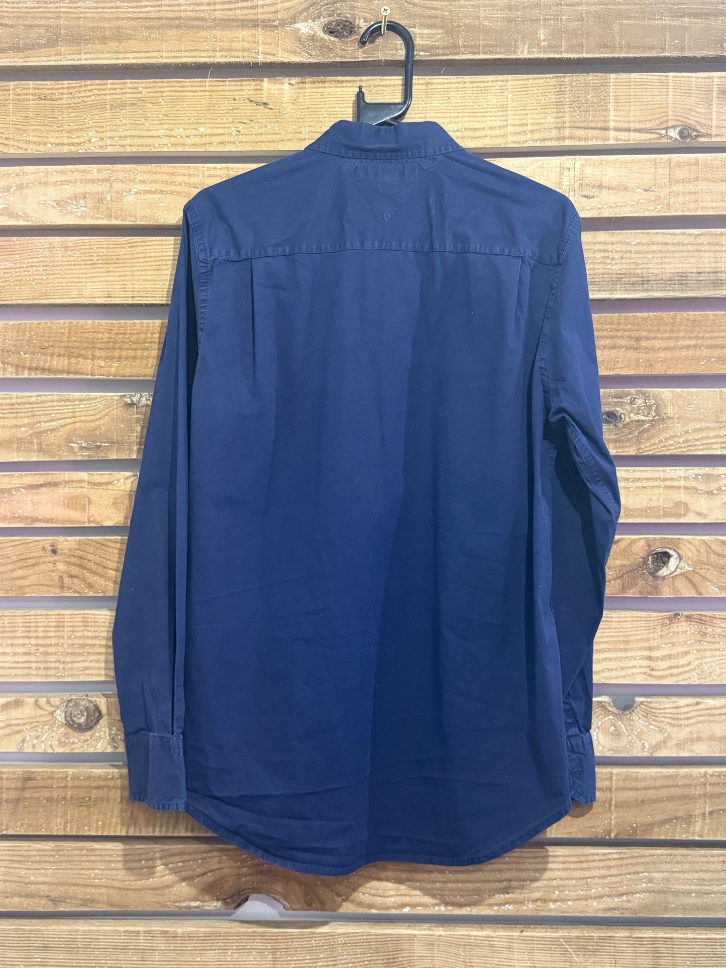 Vintage 90s Tommy Hilfiger navy blue shirt. Size Medium.