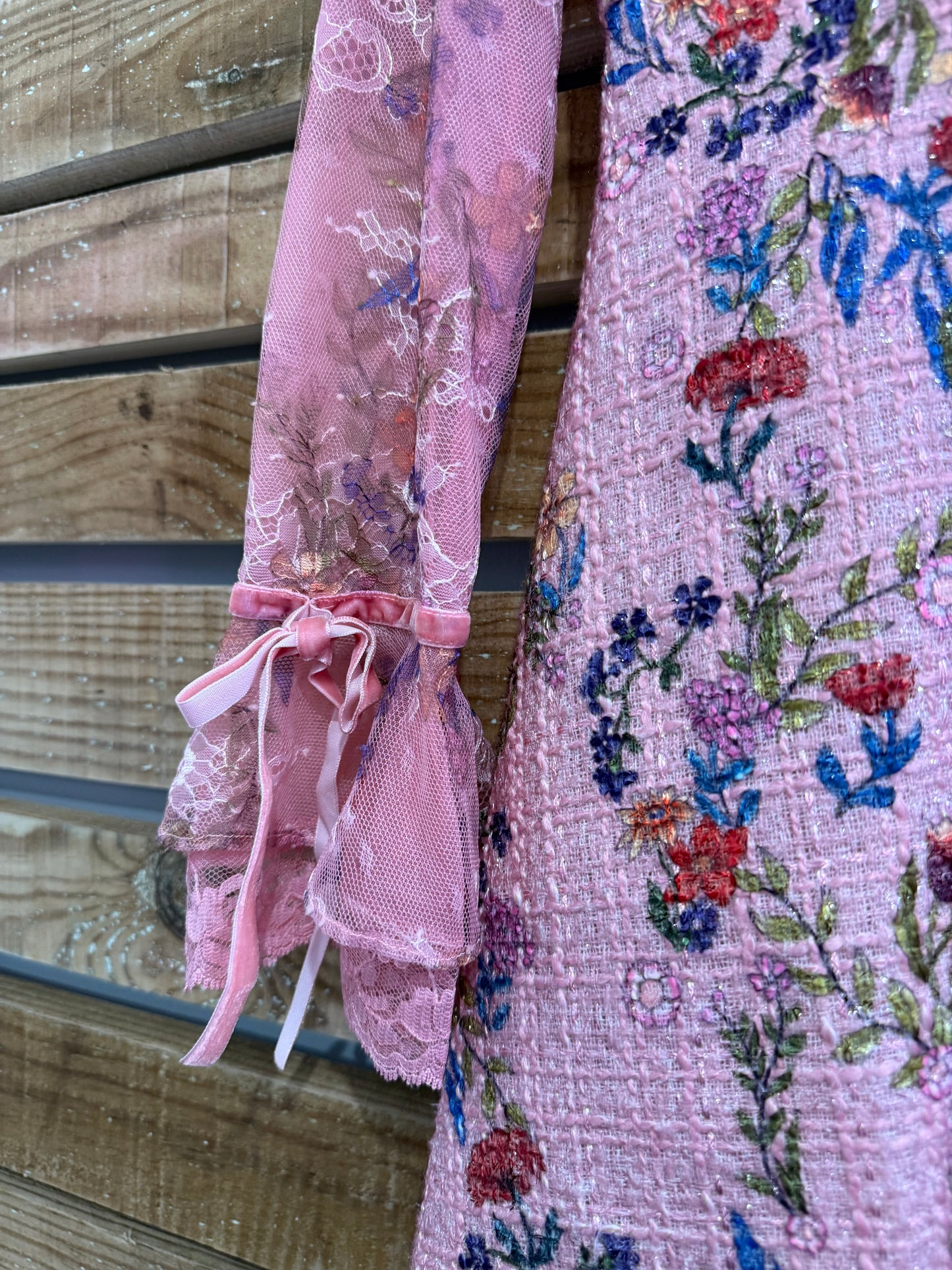 Vintage Y2K floral tweed dress. Pink. Size 8. Gossip girl vibes.