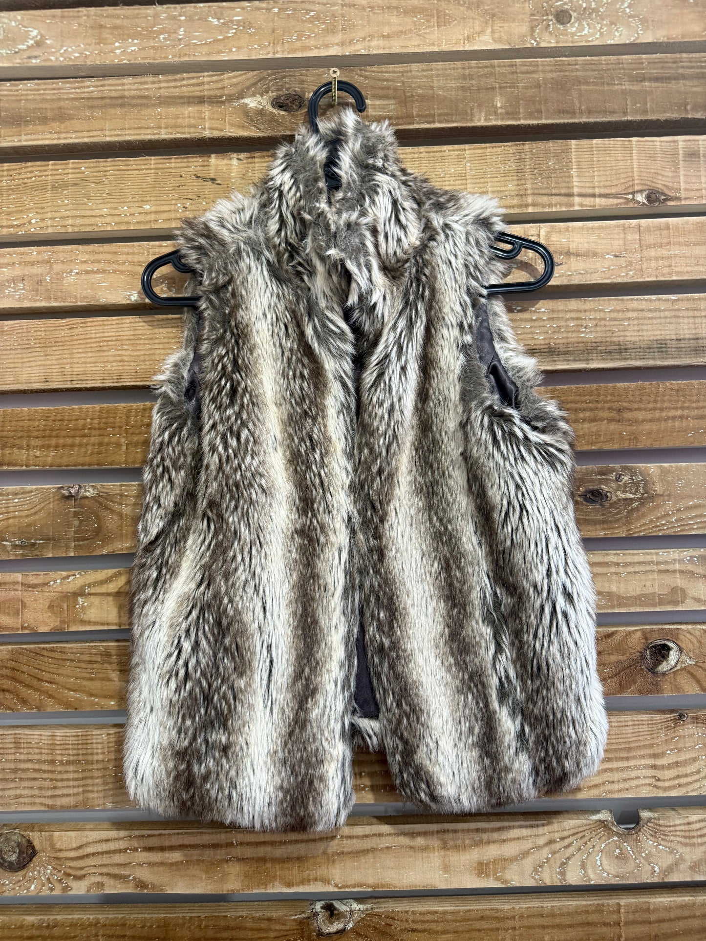 Vintage Y2K Faux Fur/ Fluffy Gilet/Sleeveless Jacket/ Gilet. Size 10. Festival.