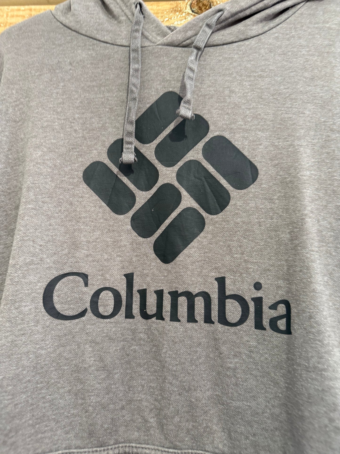 Vintage 90s Columbia Spell-out hoodie/ hooded sweater. Grey. Size XXL.