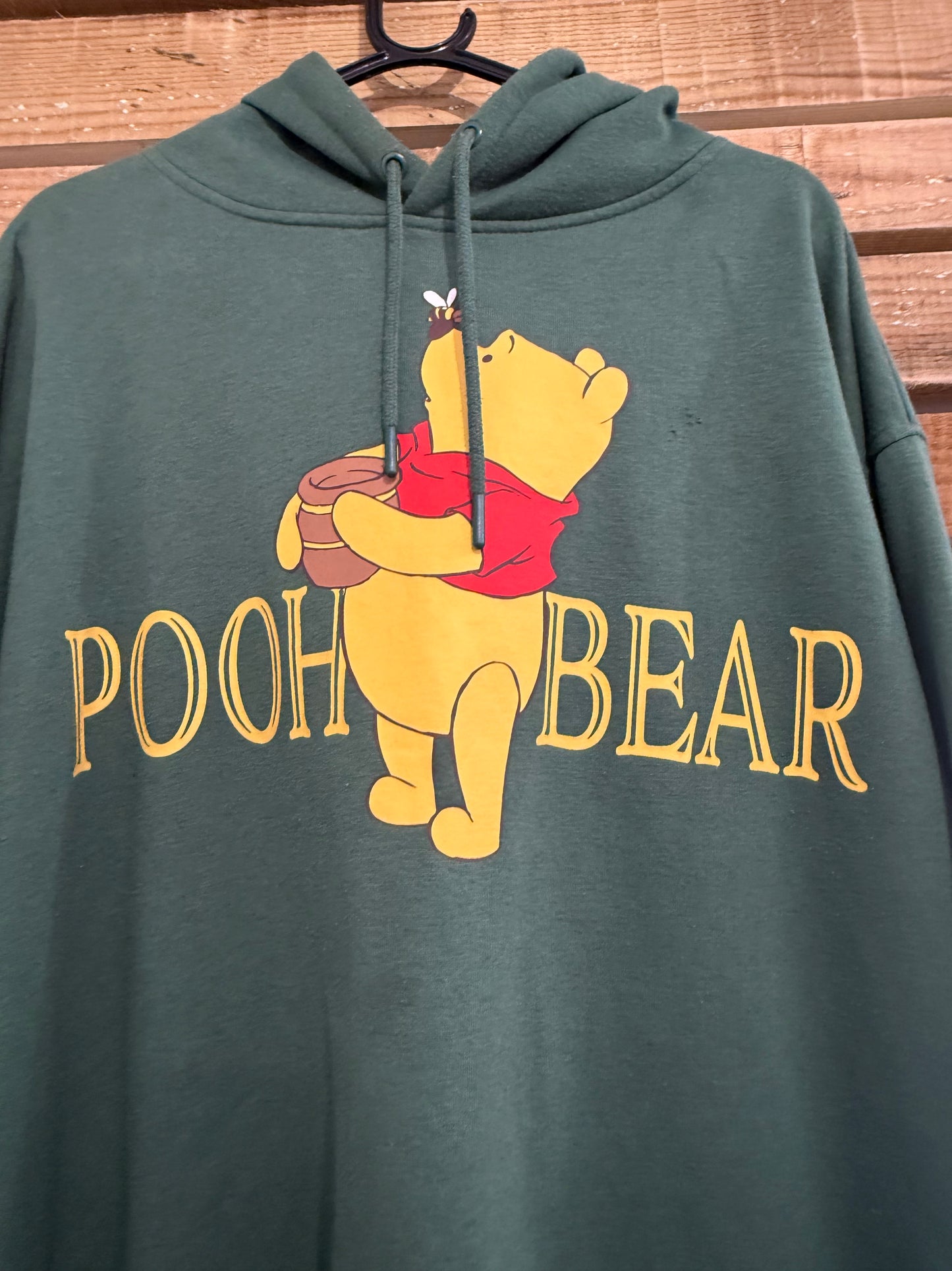Vintage Y2K Disney Winnie the Pooh hoodie/ hooded sweater. Green. Size XXL.