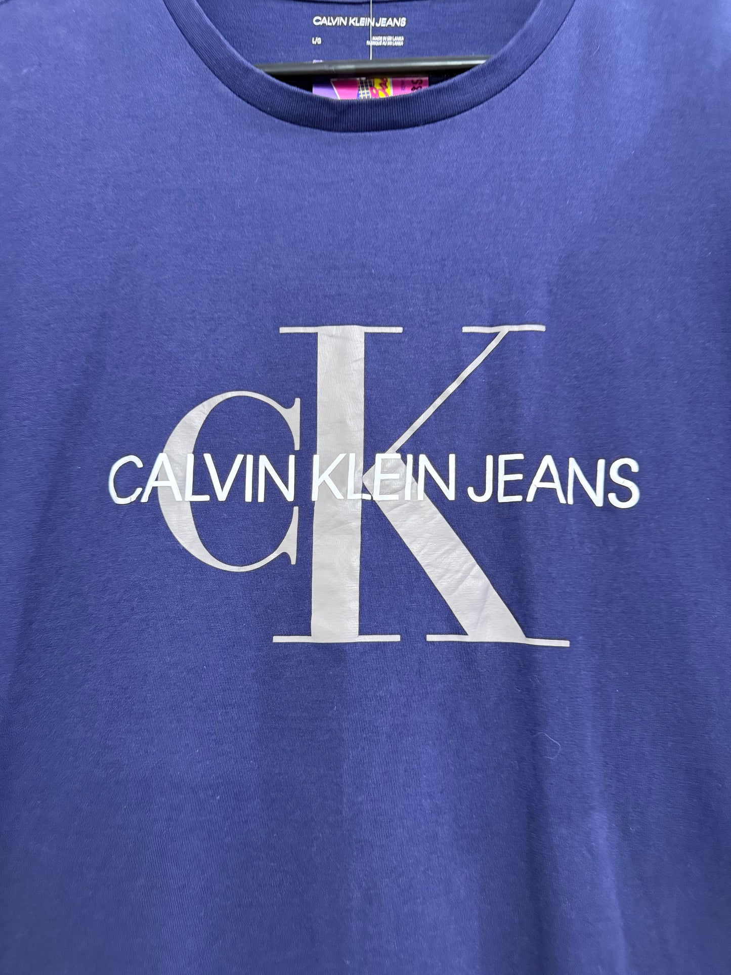 Vintage Y2K Calvin Klein logo T-shirt. Size Large