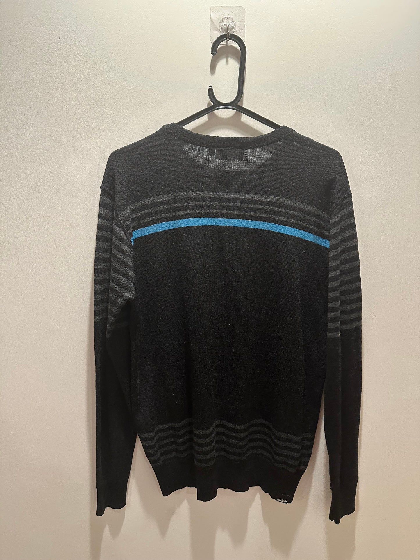 Vintage Y2K O’Neill Stripe Jumper. Size Large. Skate/ surf