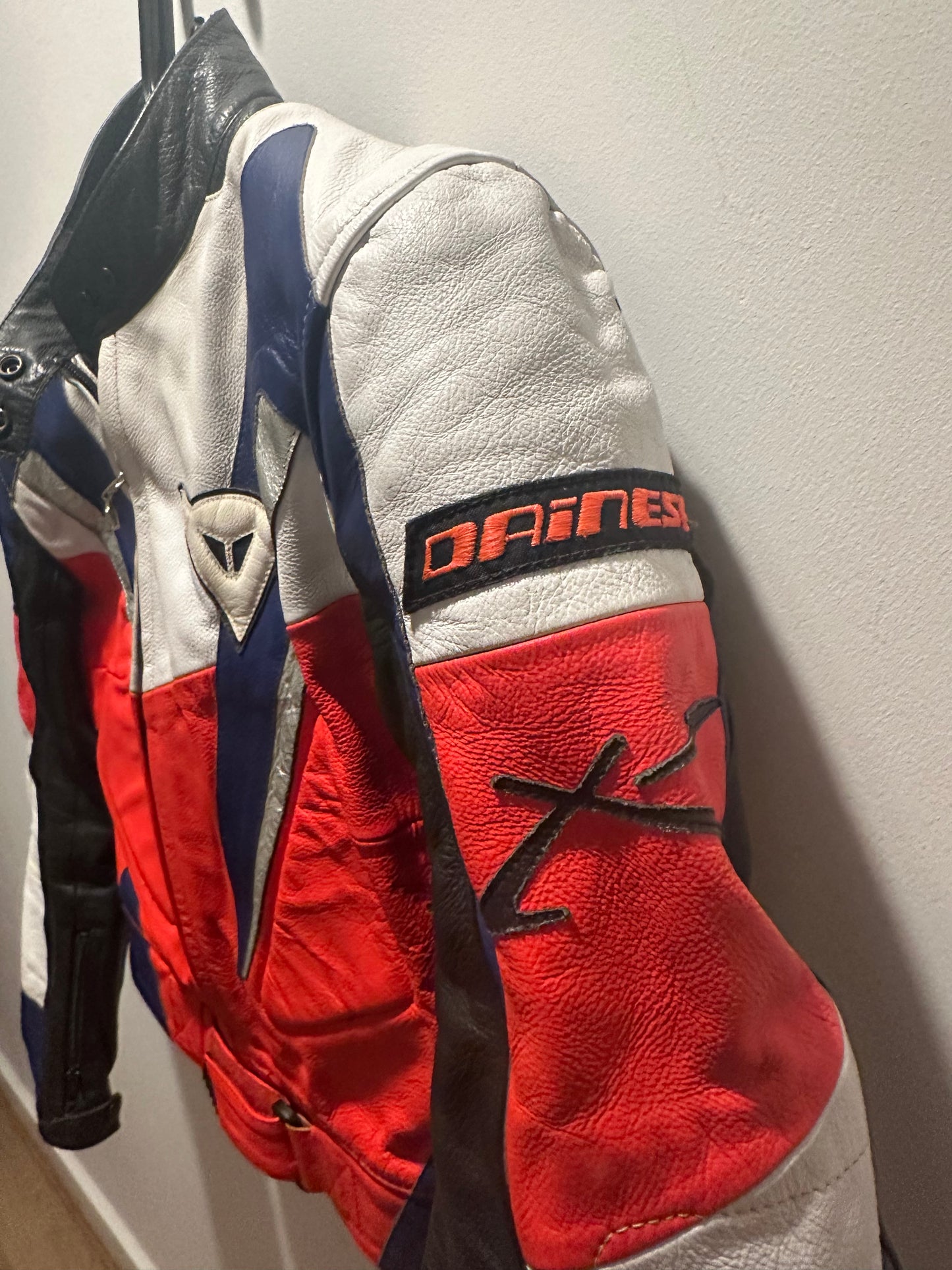 Vintage Y2K Dainese leather racing/ biker jacket. Size small.