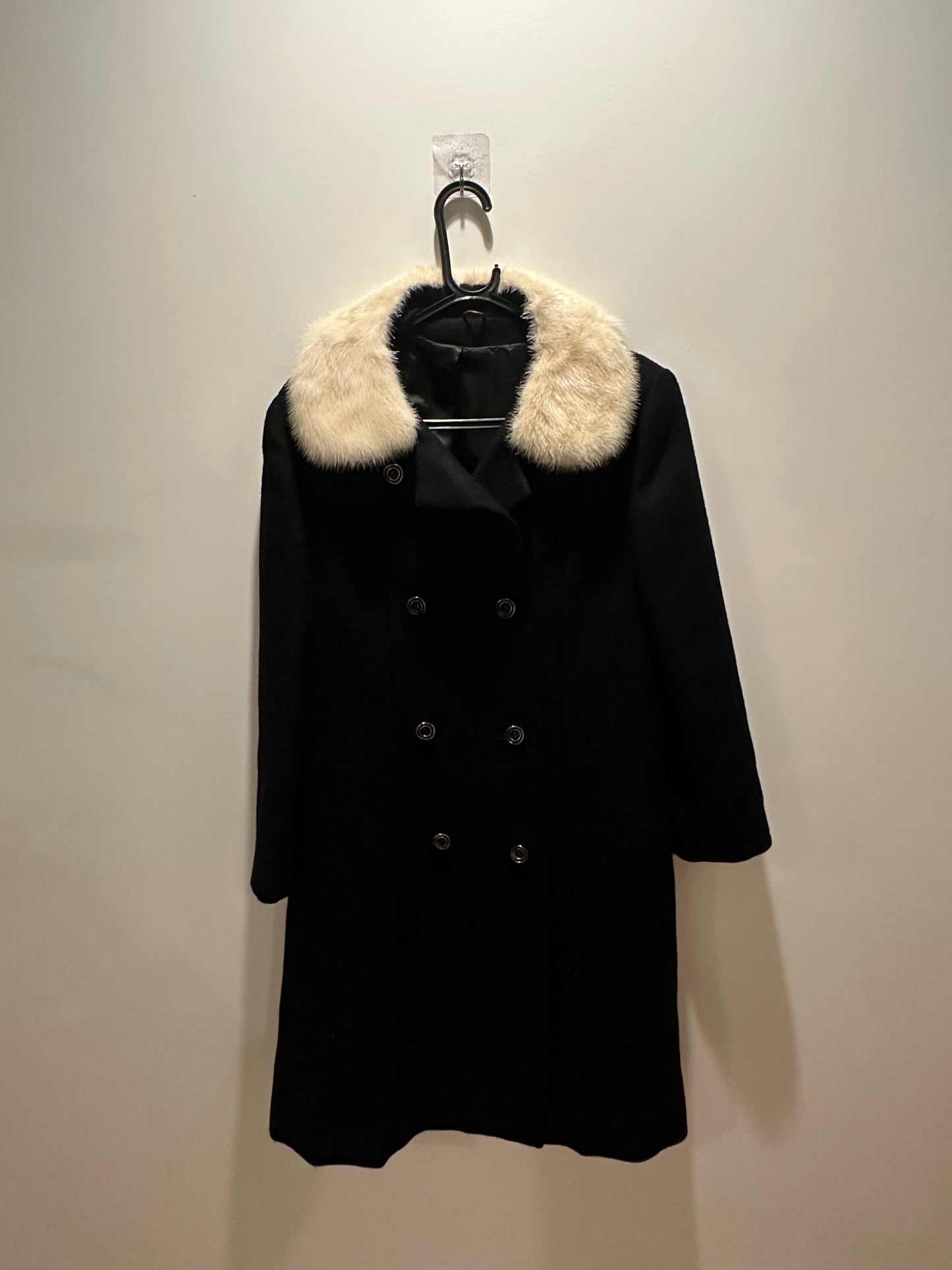 Vintage 60s English Lady Coat with mink fur collar. Black wool