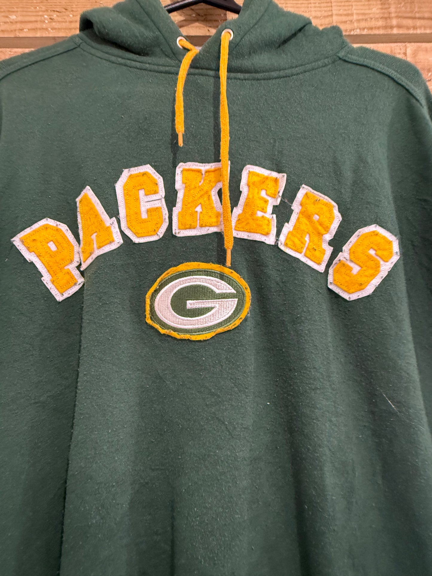 Vintage 90s NFL Green Bay Packers hoodie/ hooded sweater. Green. Size Large.
