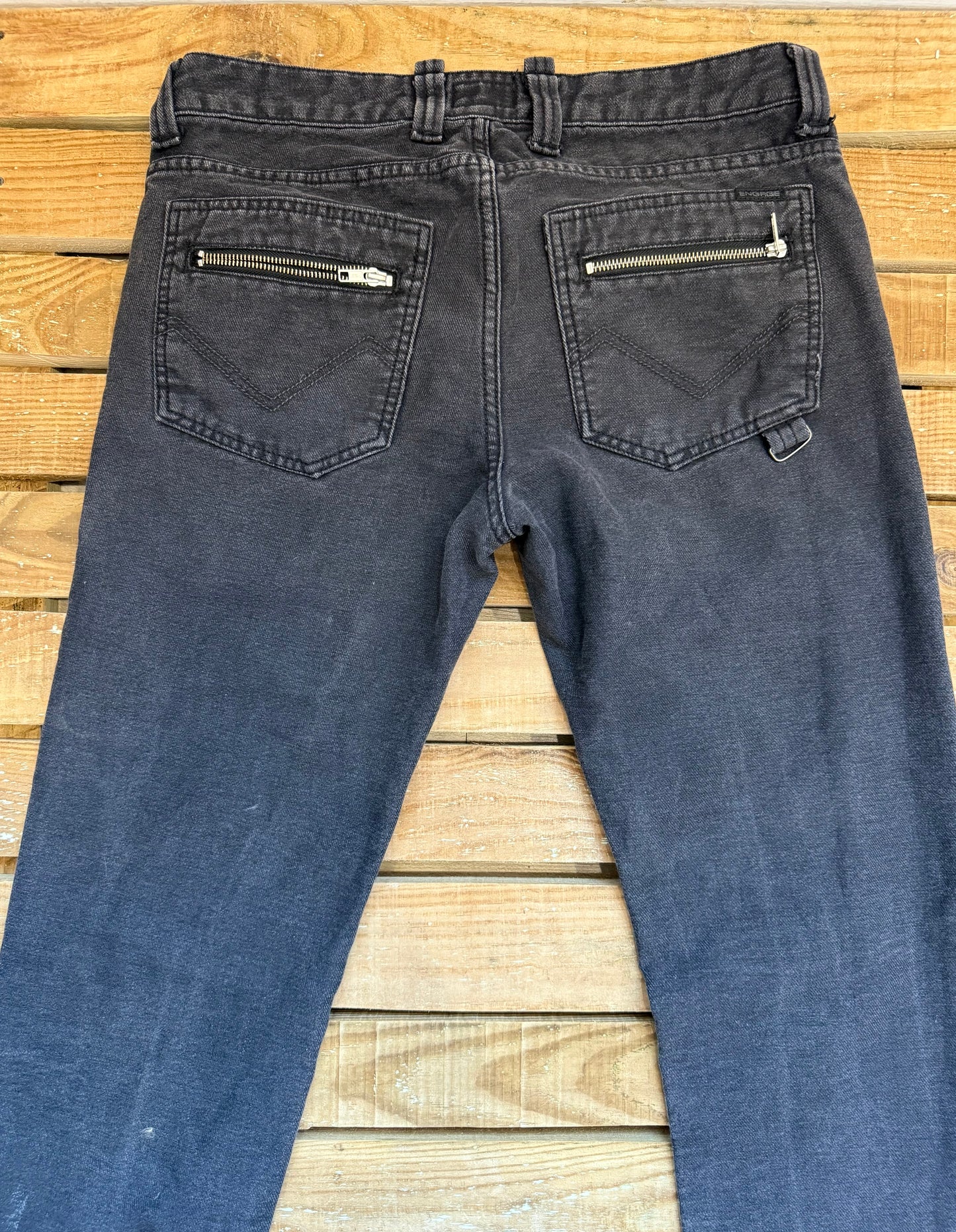 Vintage Y2K Energie cargo jeans. Grunge/ Skater. Waist: 34” Leg: 35”
