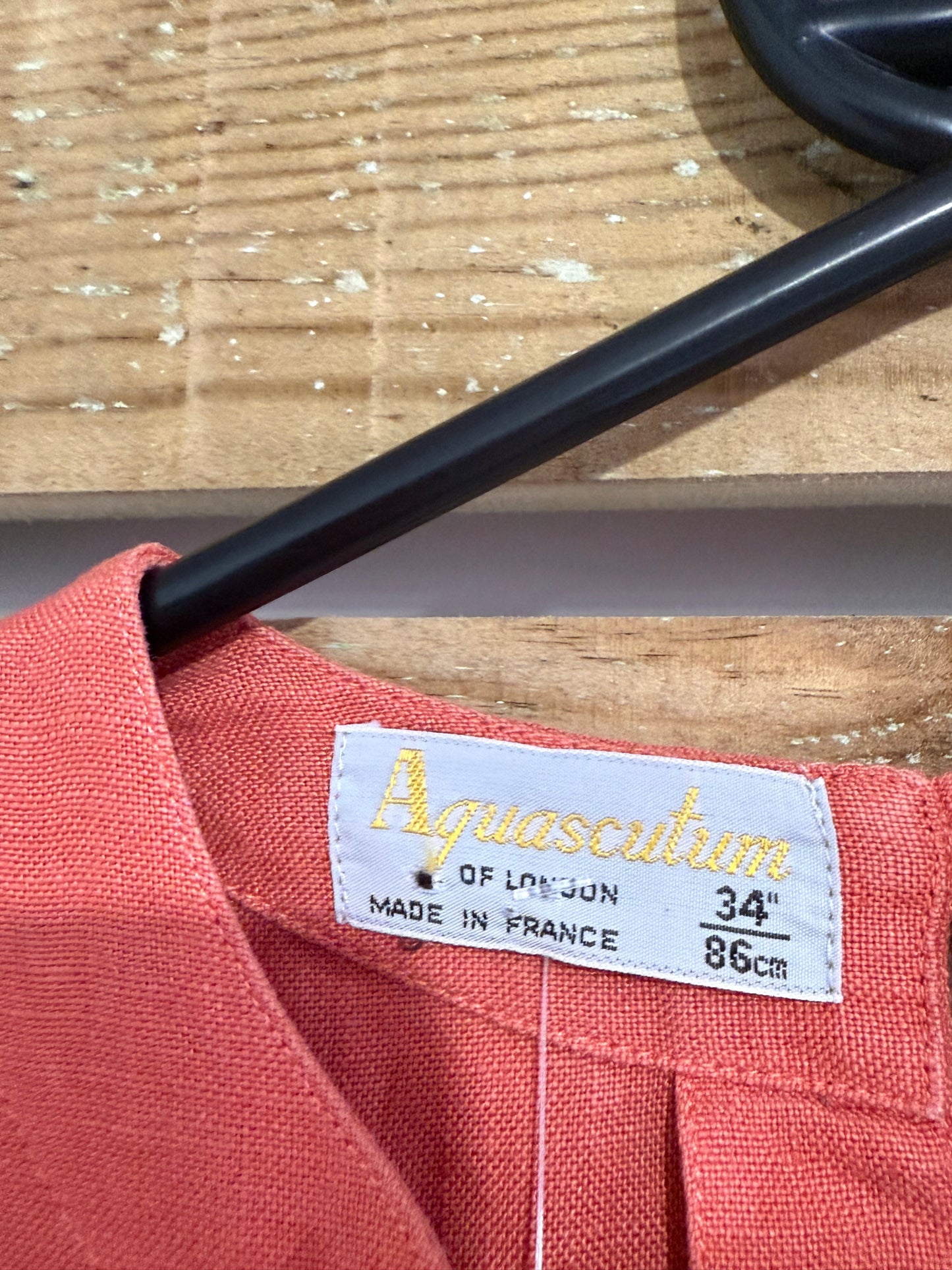 Vintage 80s Aquascutum linen short sleeved top. Coral. Size UK14