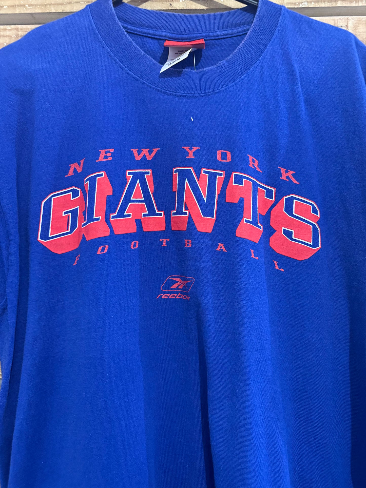 Vintage 90s Reebok New York Giants NFL USA American spell-out football top/ t-shirt. Size Medium.