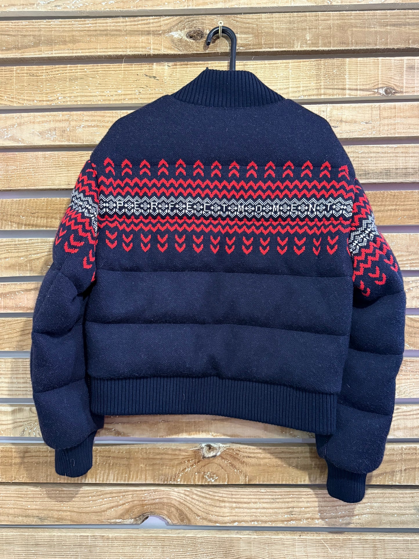 Perfect Moment knitted fairisle puffer jacket. Ski/ snow. Size Large.