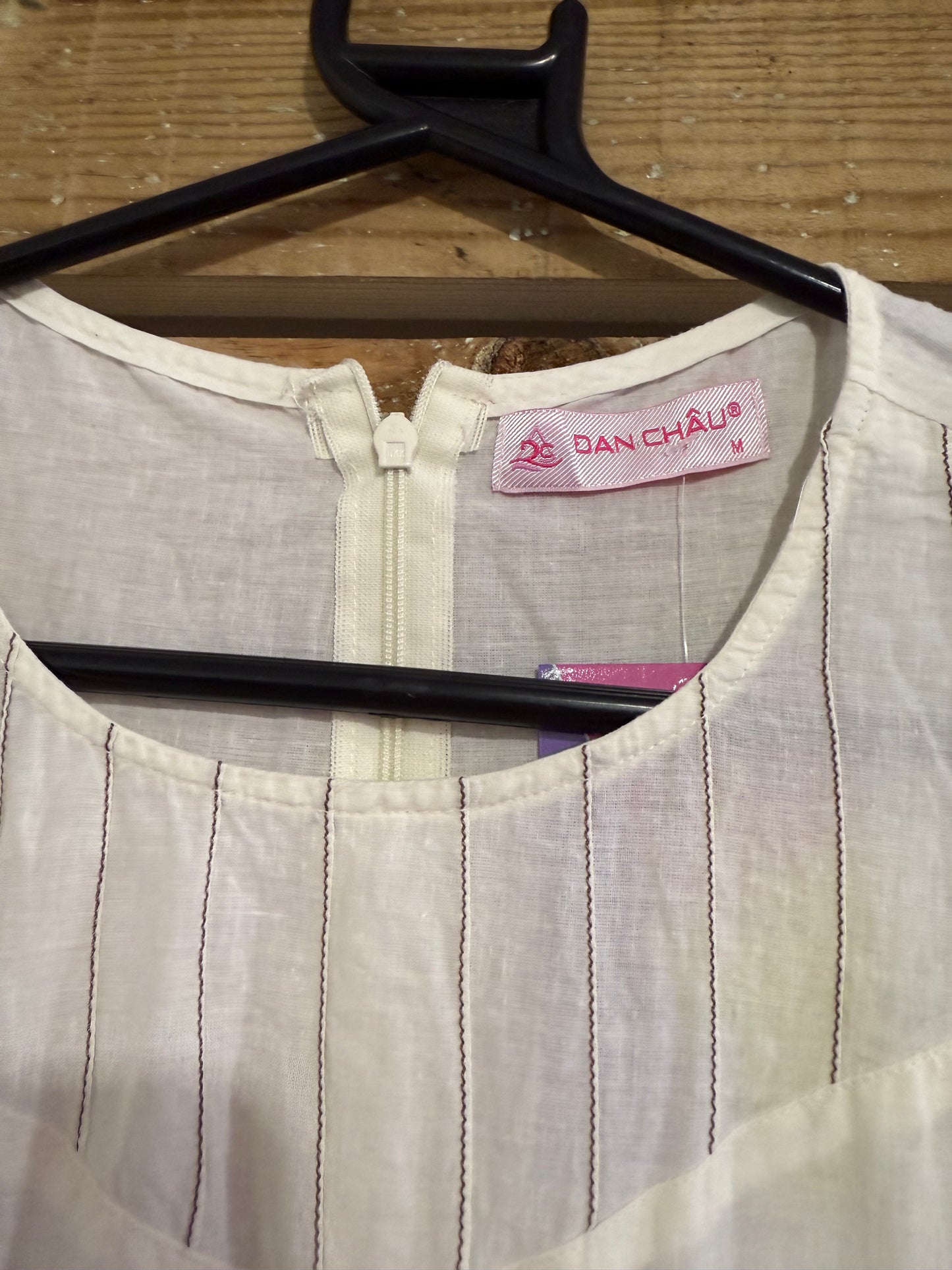 Vintage Y2K Dan Châu summer dress. Cottage core. Size 6-8.