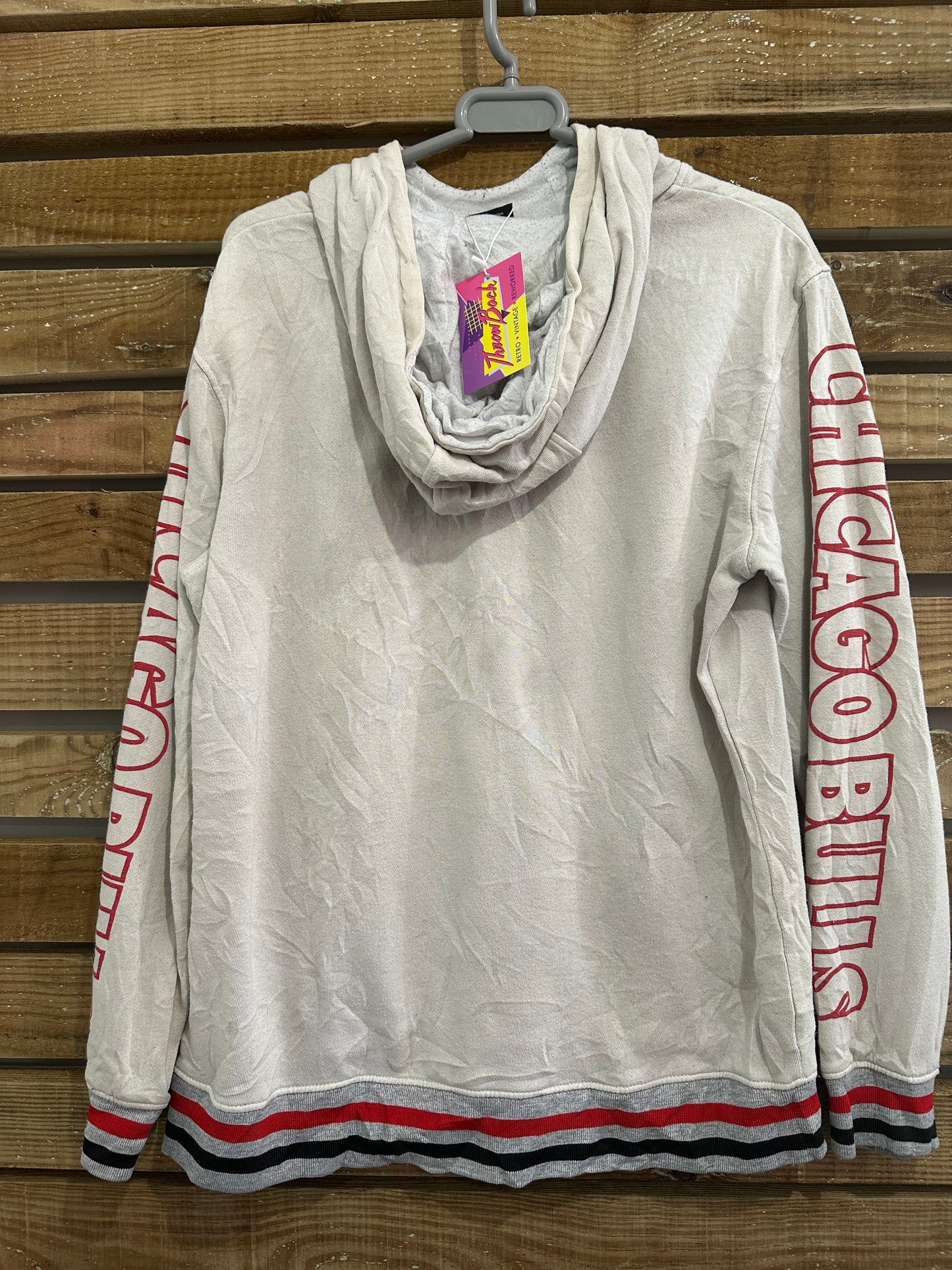 Vintage 90s NBA Chicago Bulls hoodie/ hooded sweater. Size Medium.