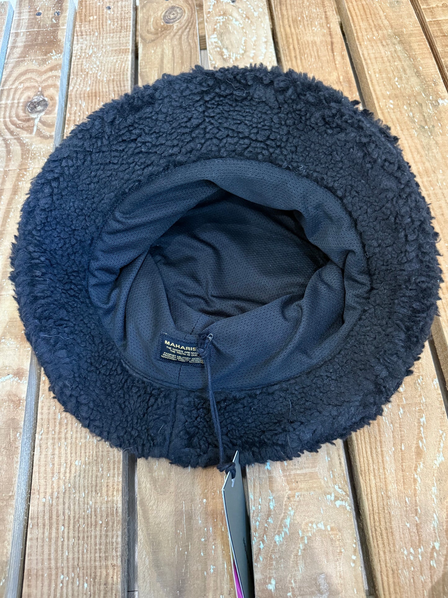 BNWT Vintage Y2K Maharishi fluffy bucket hat. Summer/ Festival