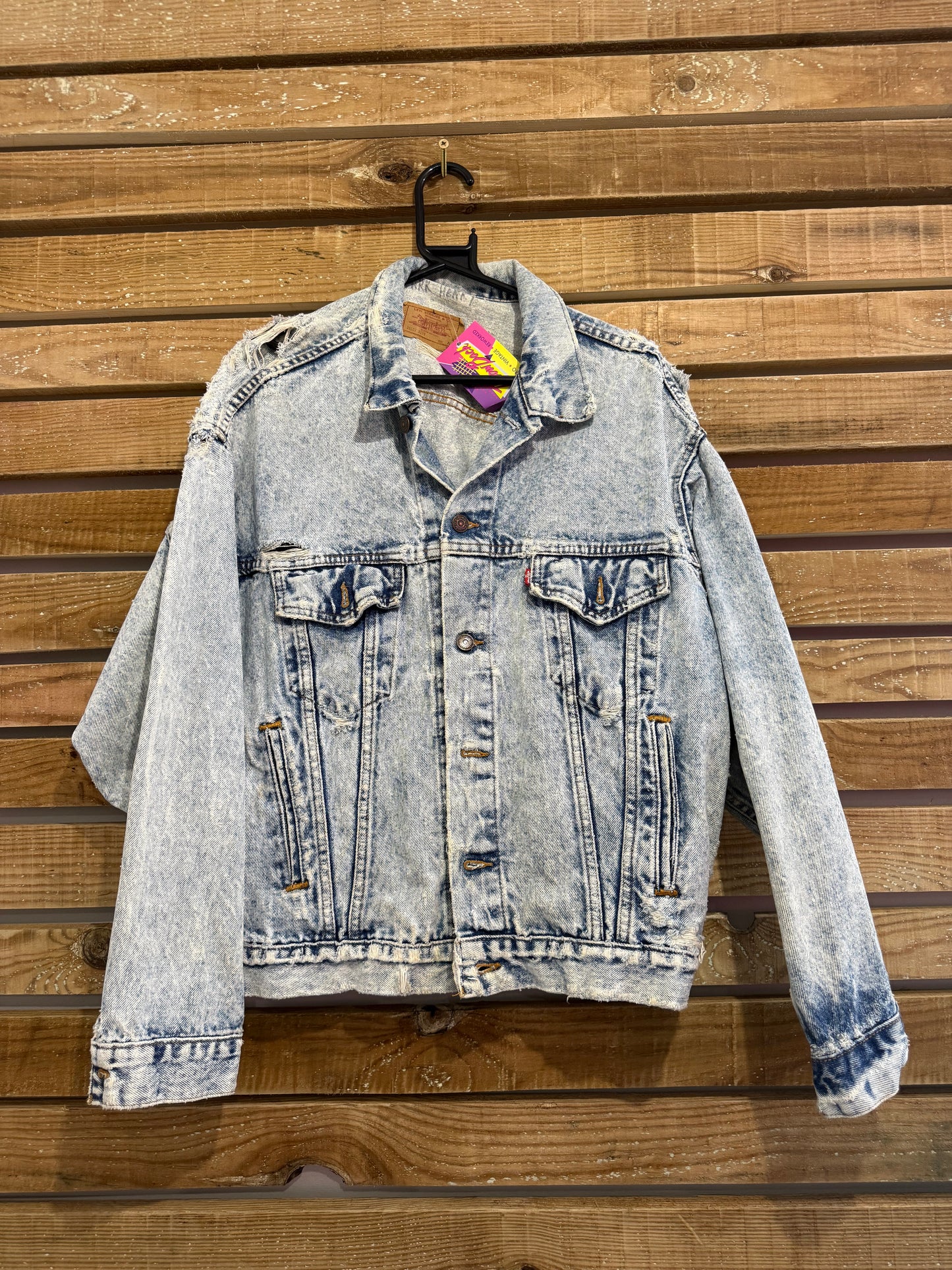 Vintage 80s Levi’s blue denim jacket. Size medium. Distressed/ grunge. Festival.
