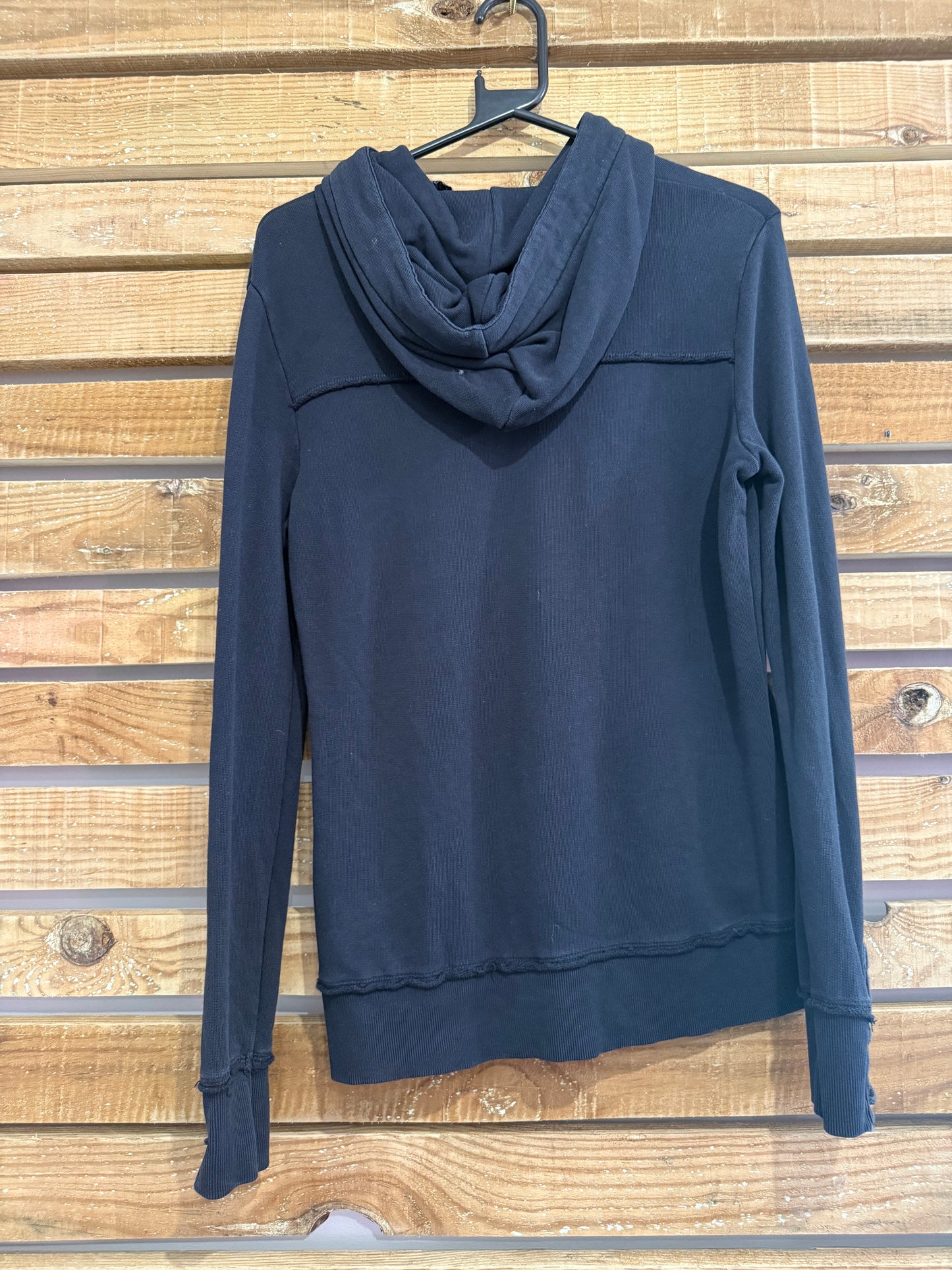 Vintage Y2K Harley-Davidson motorbike Spell-out hoodie. Hooded sweater. Black. Size Medium