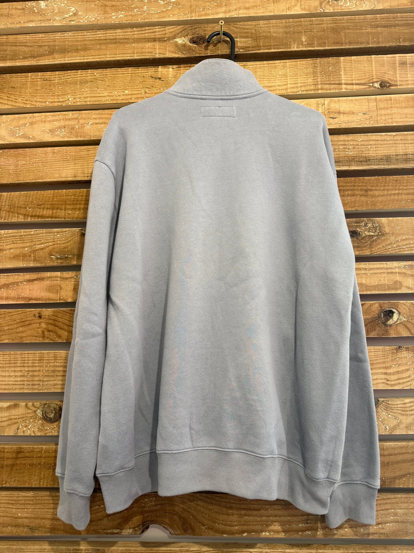 Vintage Y2K Hollister 1/4 zip sweater/ sweatshirt. Size Large.