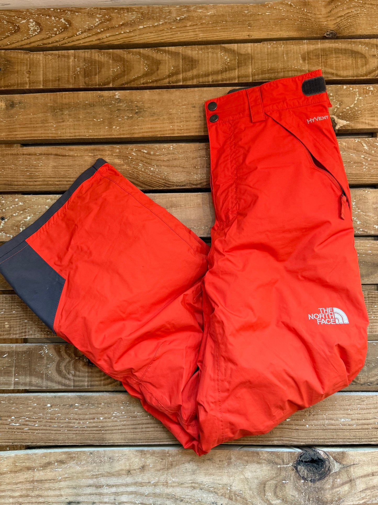The North Face Hyvent Ski pants. Sallopettes/ snow pants. Trousers. Boys Large 14/16.
