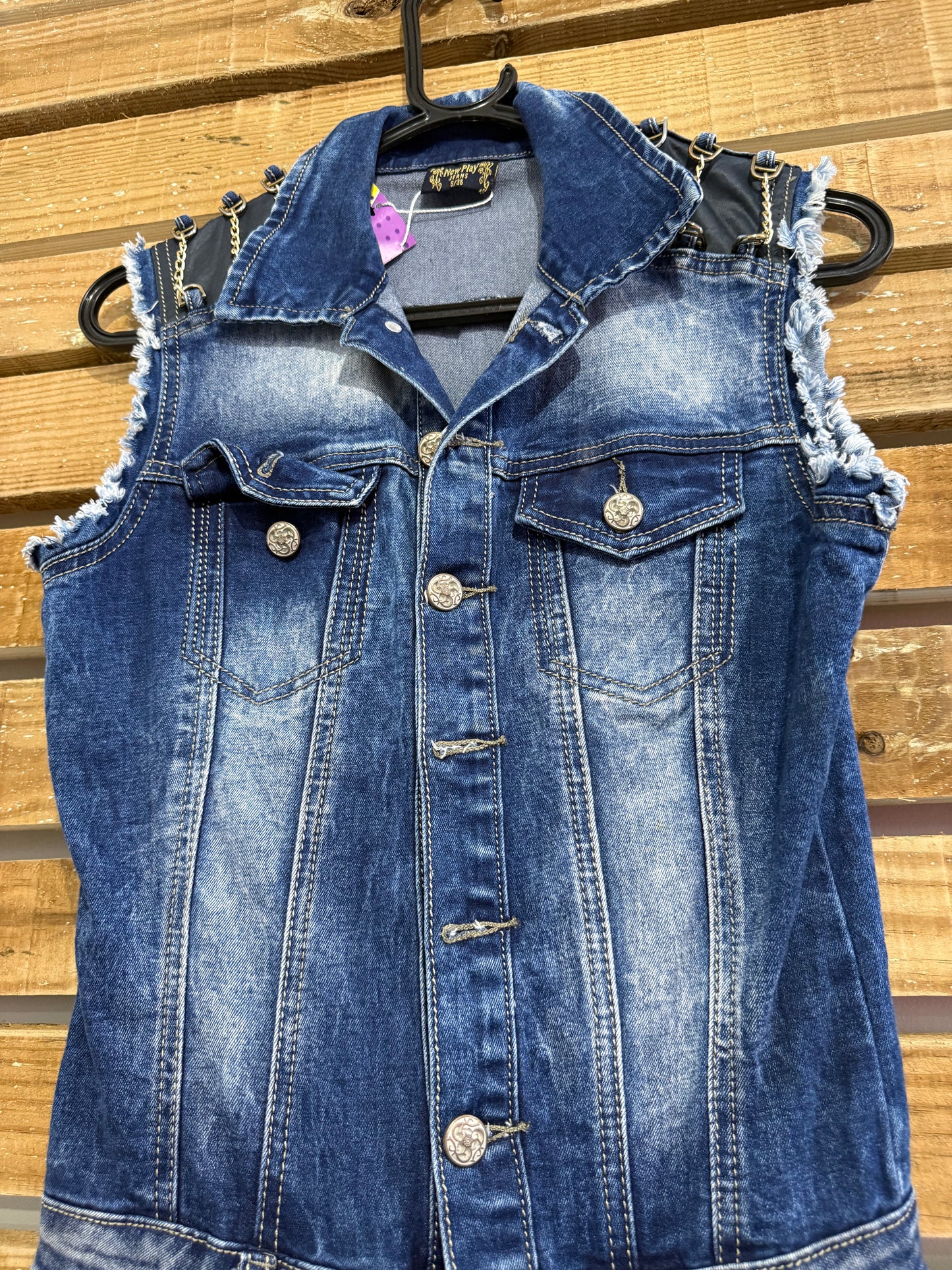 Vintage Y2K denim jumpsuit. Size 8.