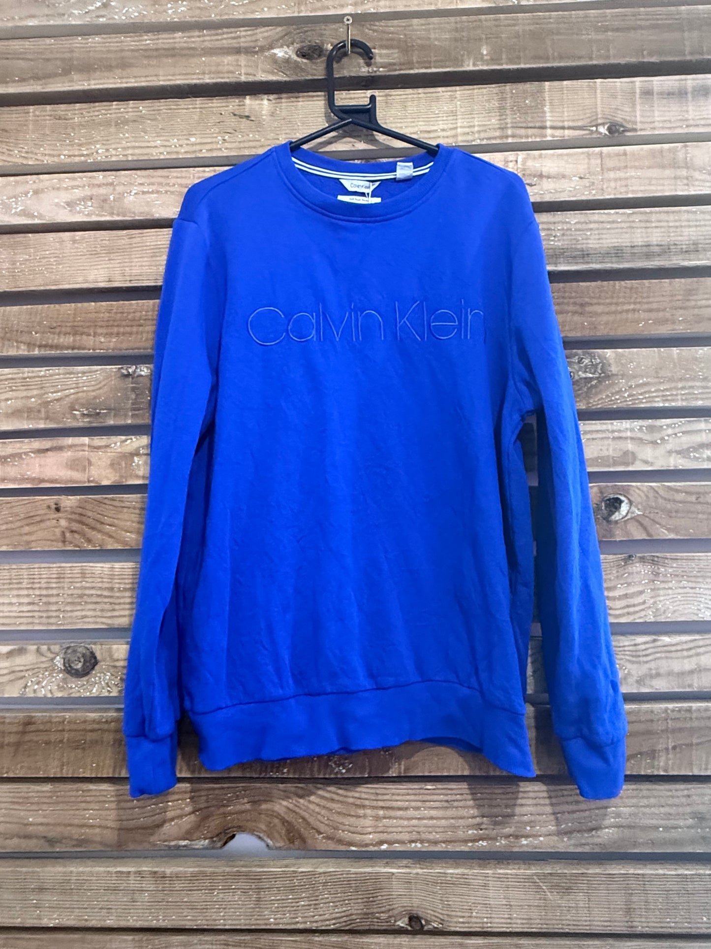 Vintage Y2K BNWT Calvin Klein blue sweater/ sweatshirt. Size medium.