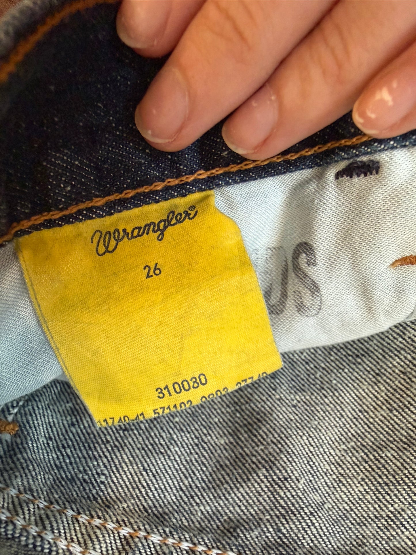 Vintage 90s Wrangler embroidered flared jeans. 70s style. Size UK6, Waist 26”