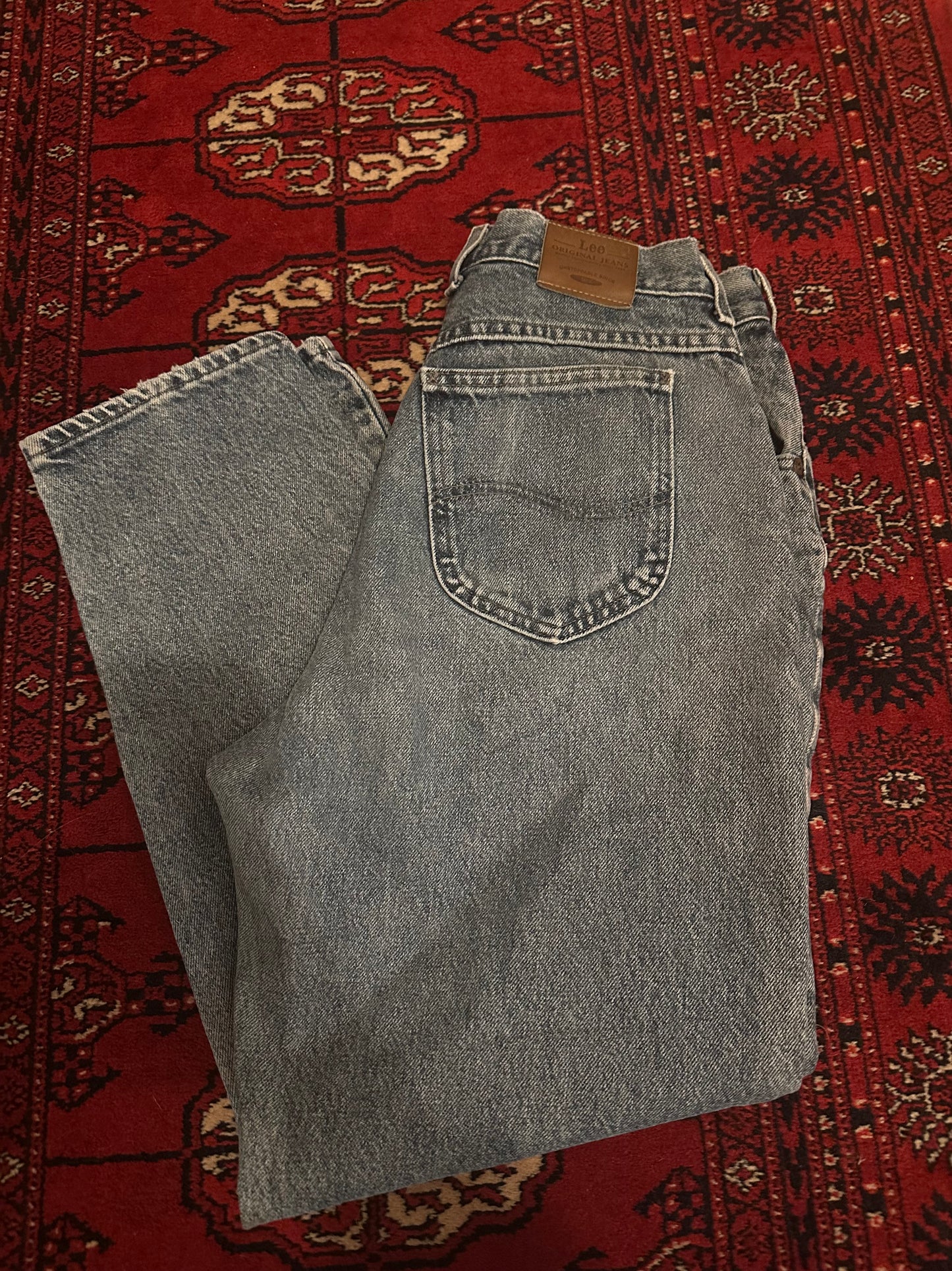 Vintage 90s Lee light blue Jeans. Grunge/ skate. 32” waist, 30” leg