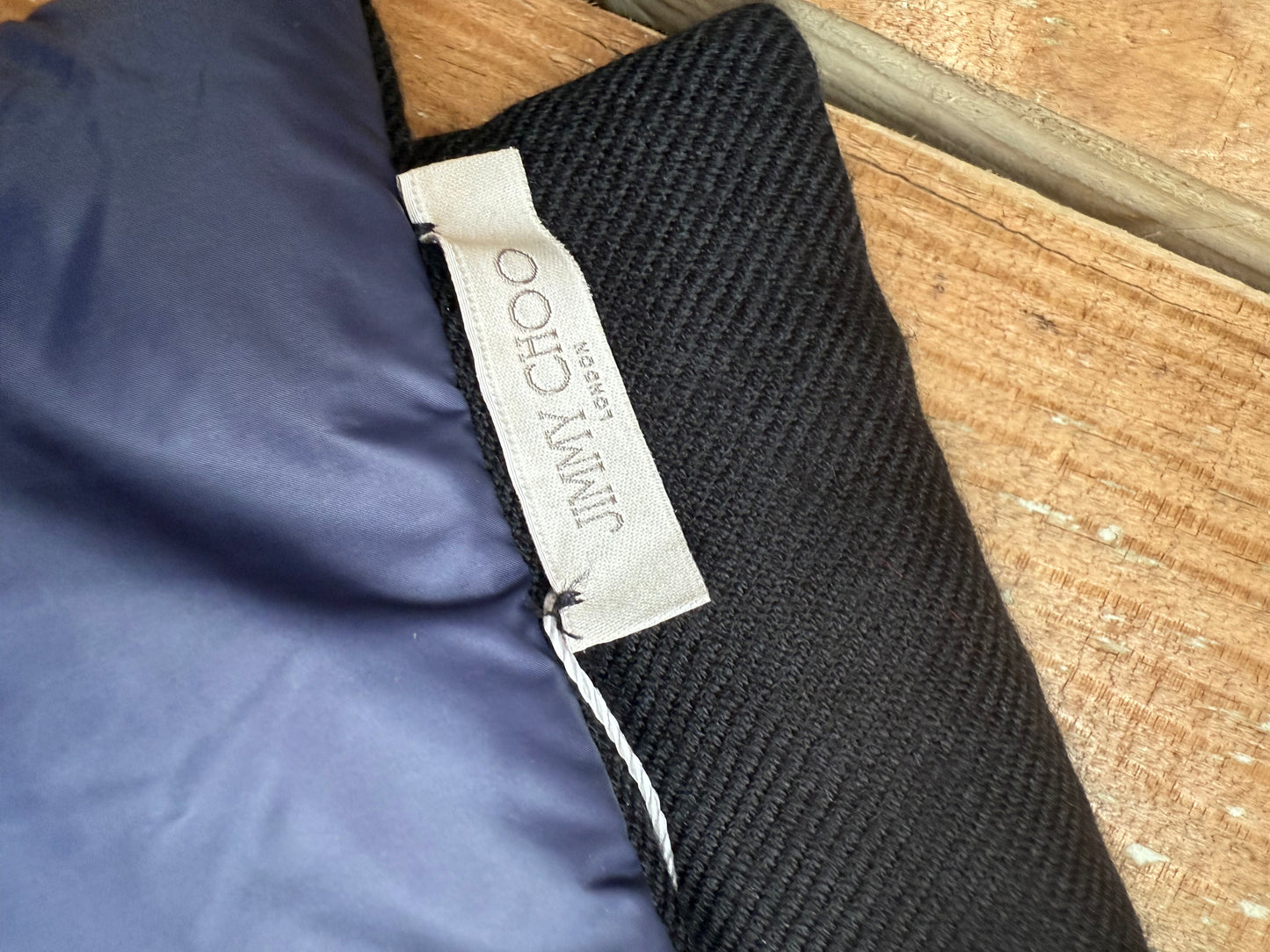 BNWOT Jimmy Choo Nala padded scarf. Navy.