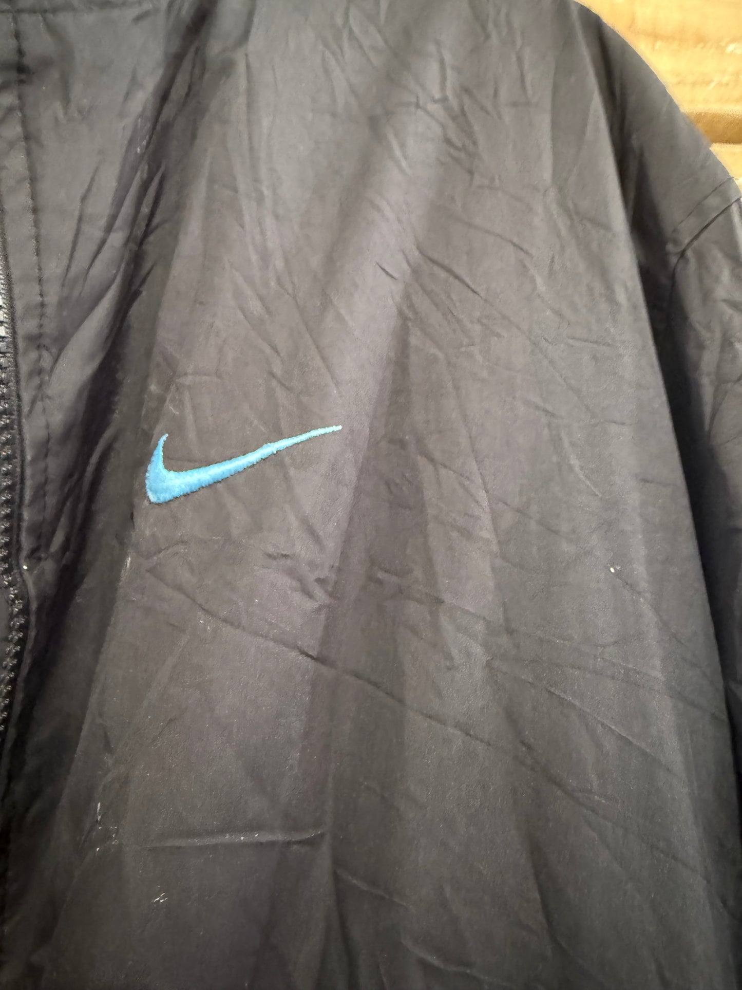 Vintage Y2K Nike IIHF Torino 2006 zip sports waterproof coat/jacket. Size Large
