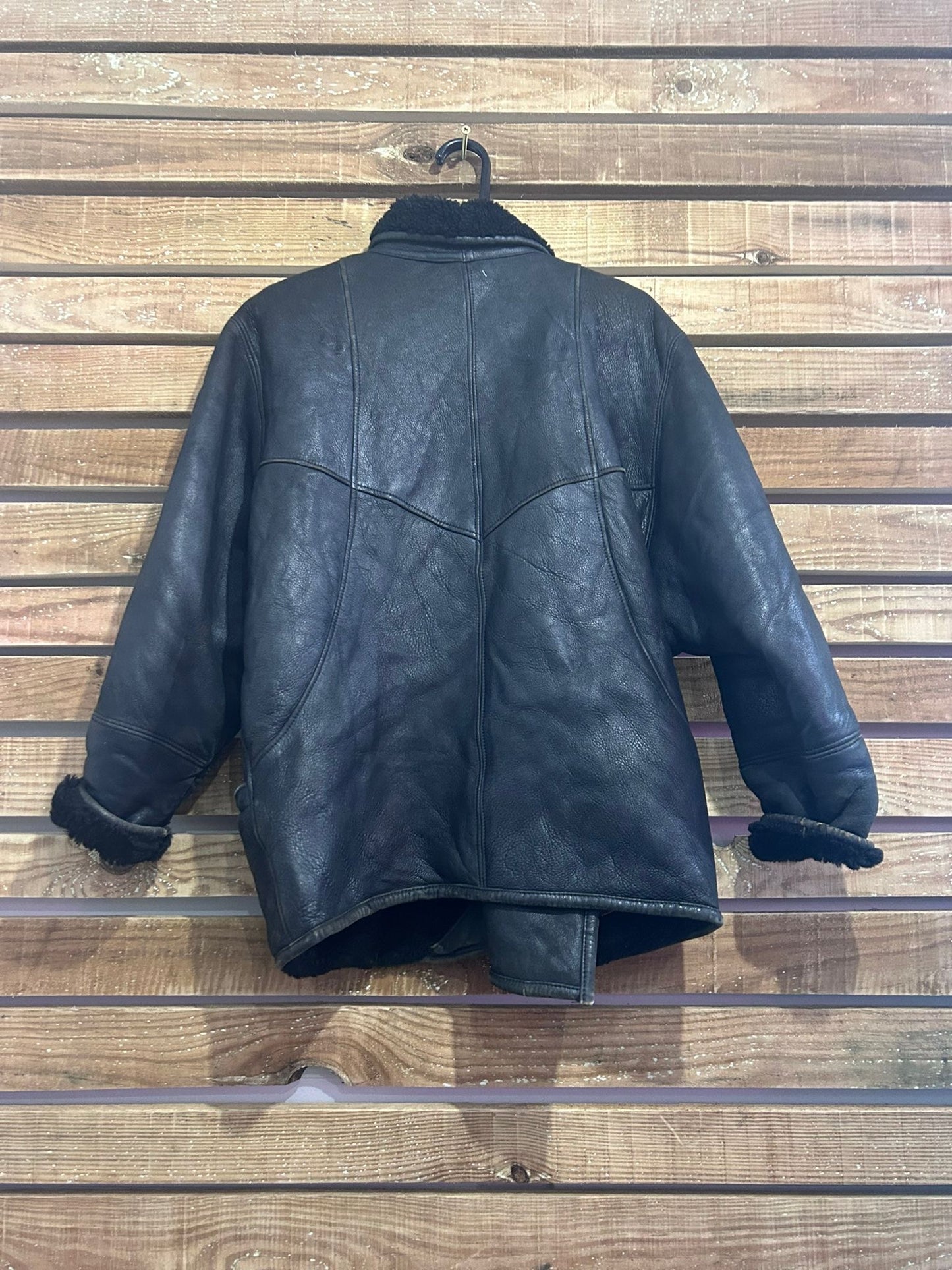Vintage 90s shearling leather jacket. Black sheepskin. Size Medium.