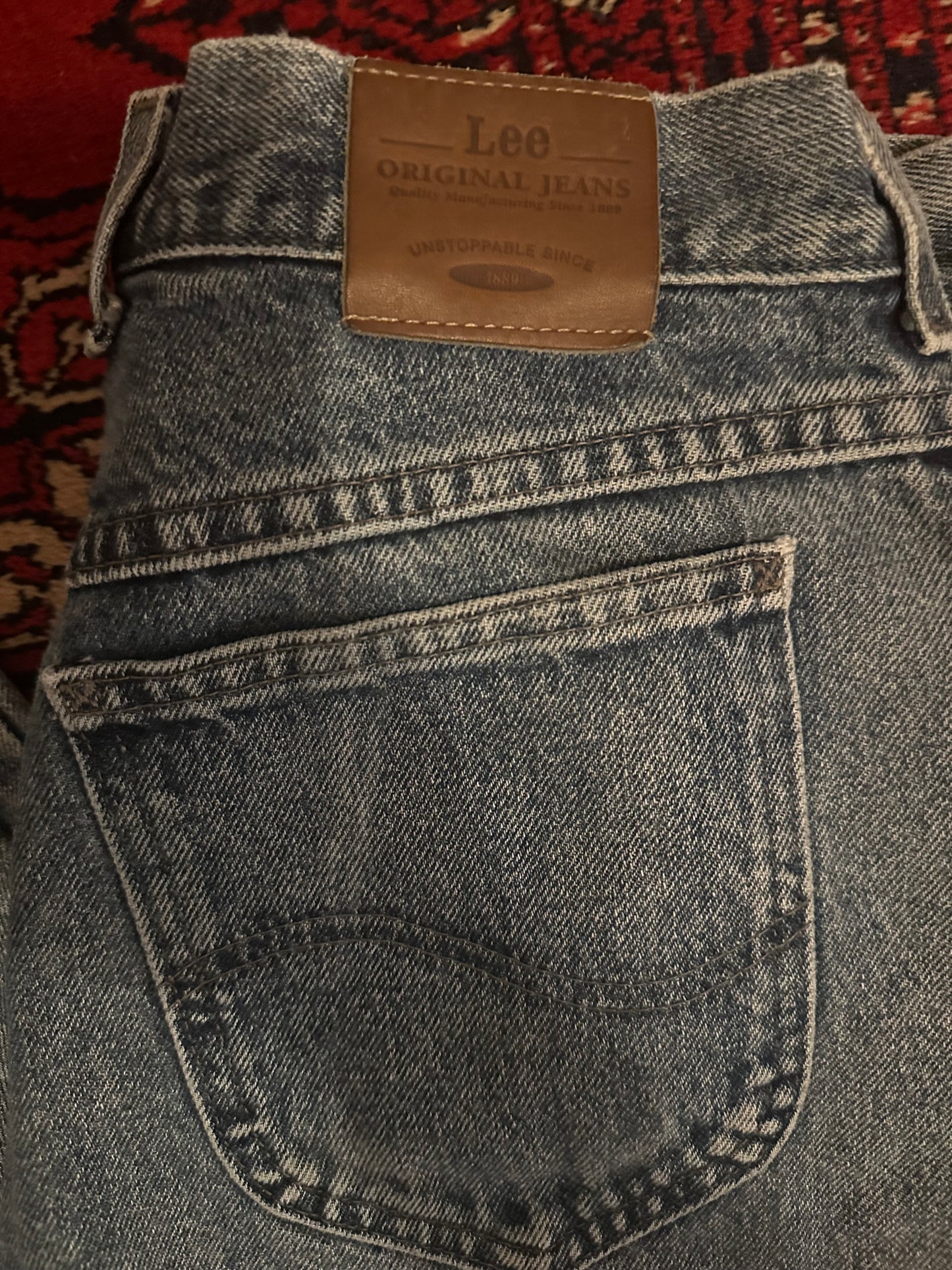 Vintage 90s Lee light blue Jeans. Grunge/ skate. 32” waist, 30” leg