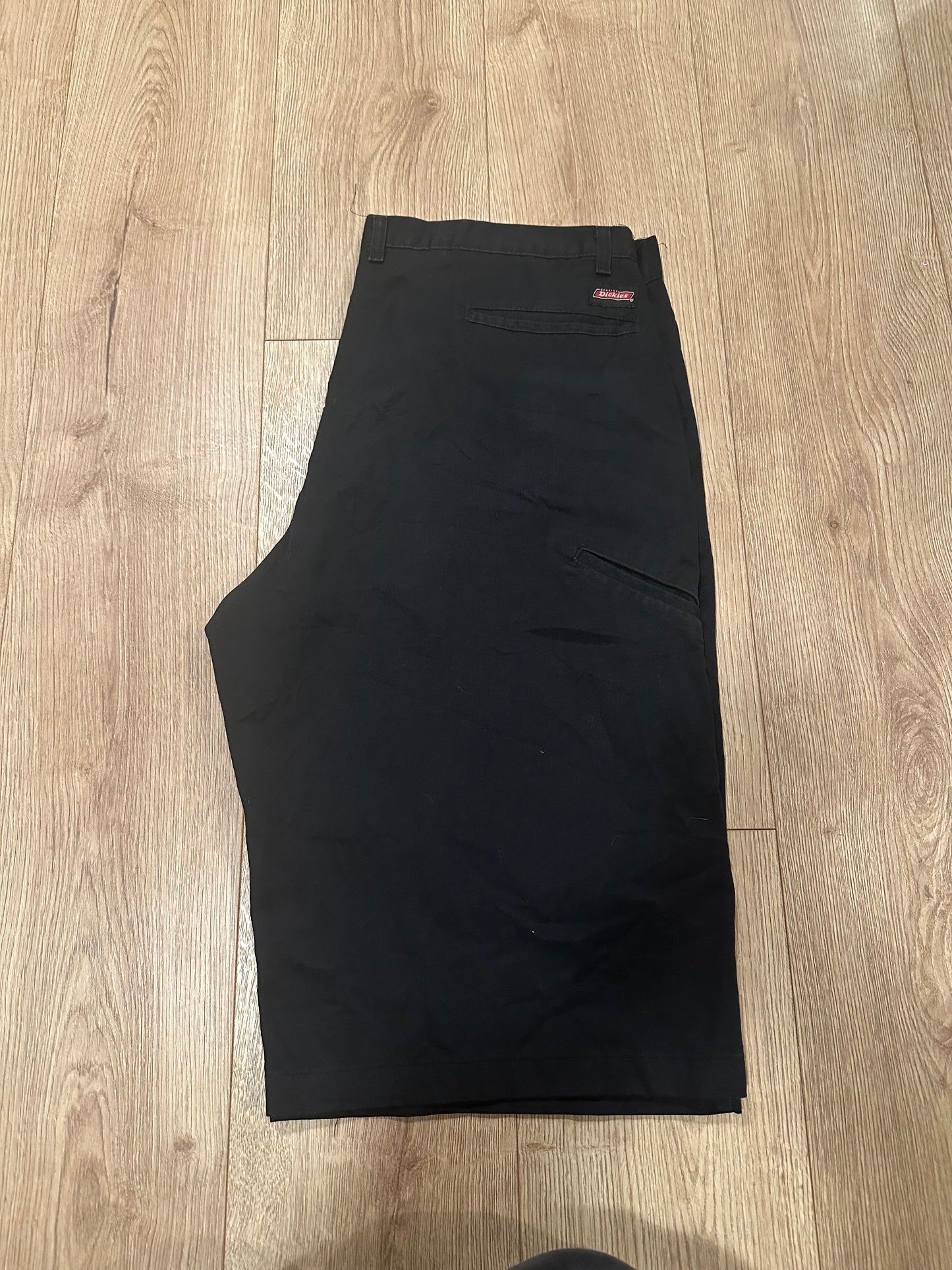 Vintage 90s Dickies black shorts. Workwear. 40” waist