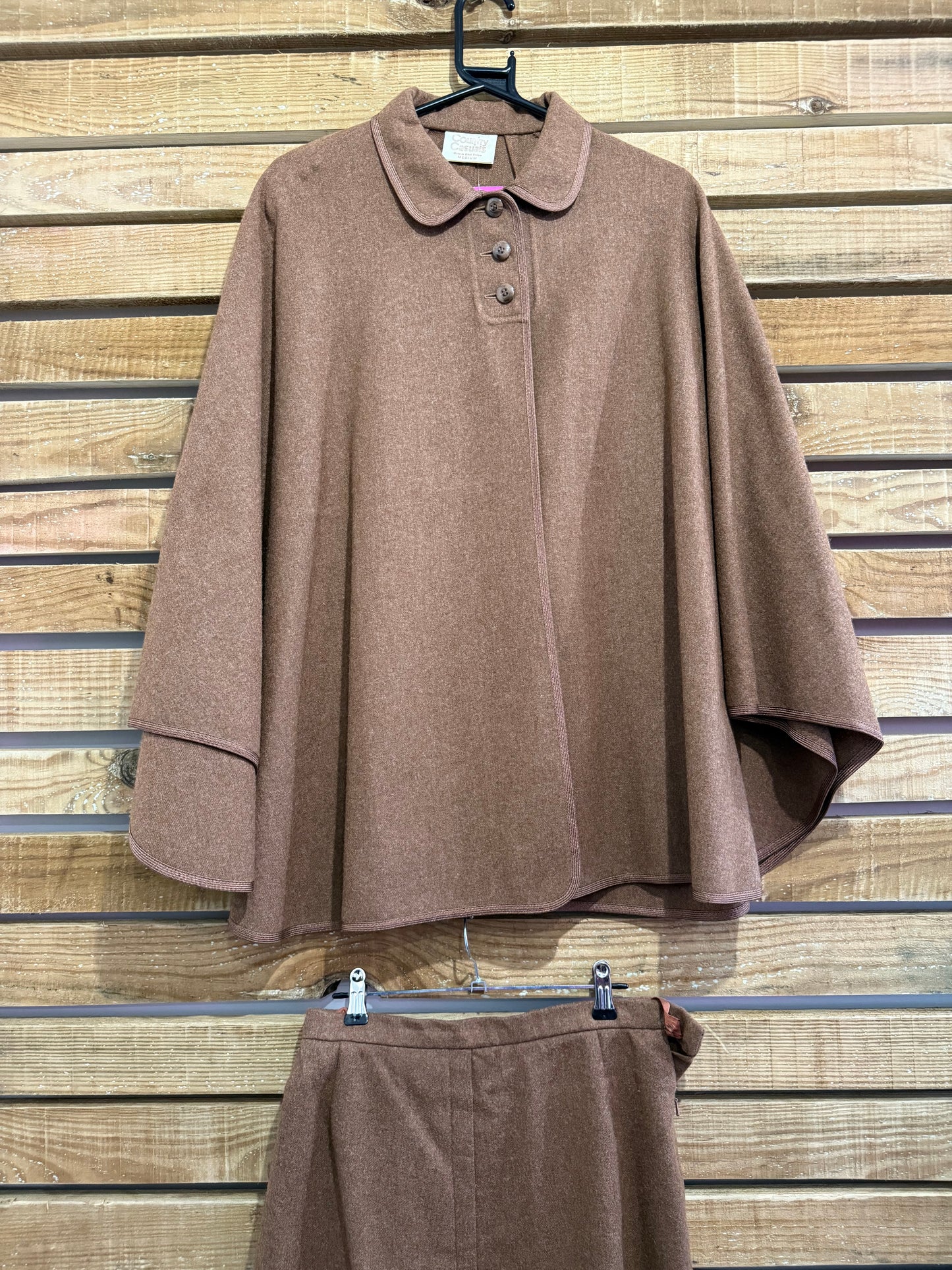 Vintage 70s Country Casuals Cape & skirt. Matching set. Country/ winter/ goodwood.
