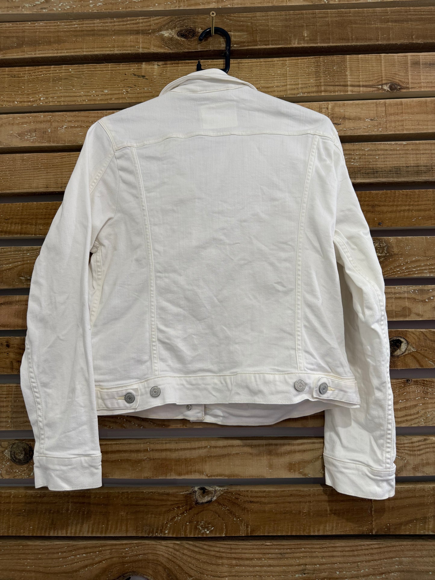 Vintage Y2K Levi’s white denim jacket. Size Large