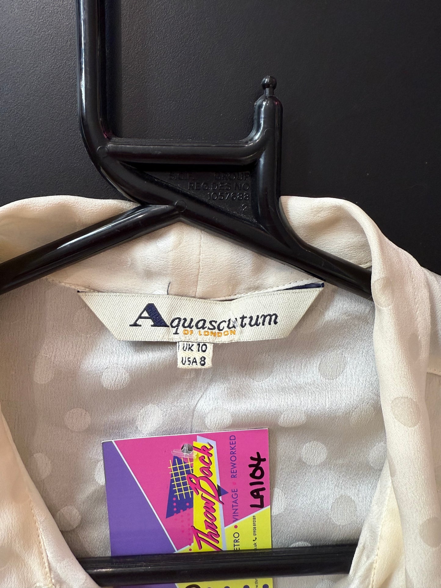 Vintage 80s Aquascutum pussy bow polka dot blouse. Size UK10.