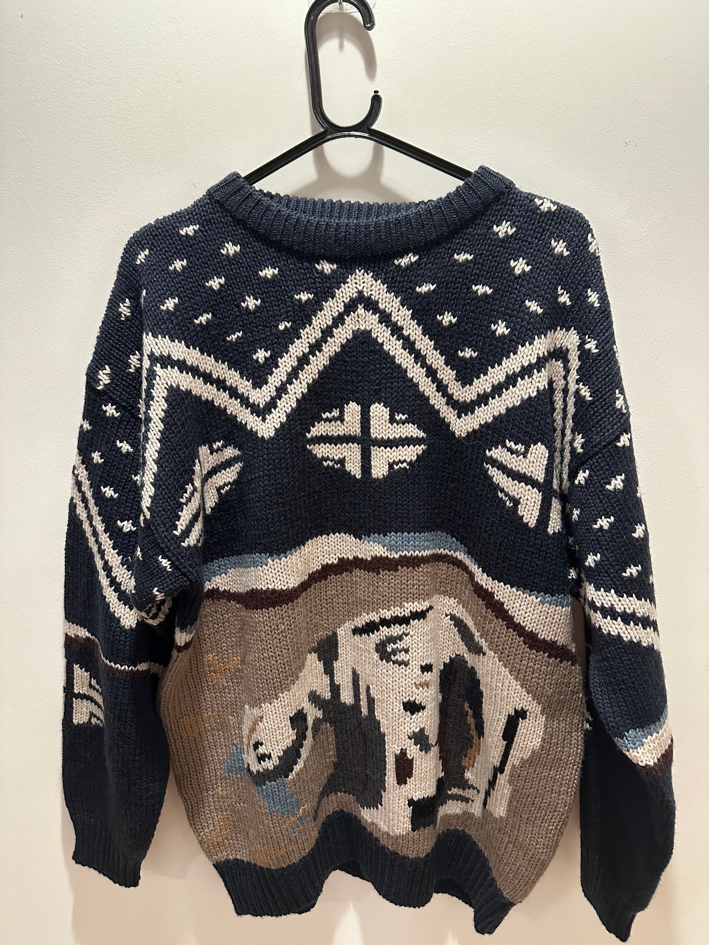 Vintage 80s Deadstock BNWT Animal Motif 100% wool jumper. Size Medium