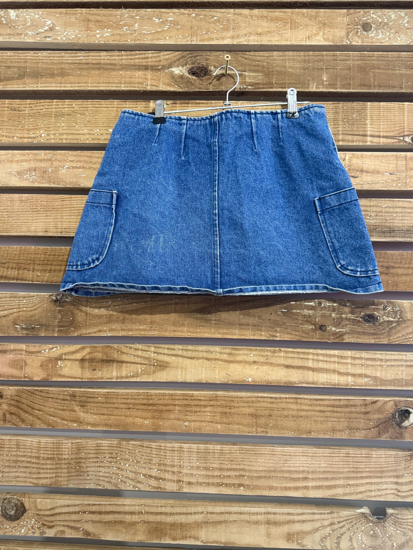 Vintage 70’s denim mini skirt. Size 8-10. 28” waist.