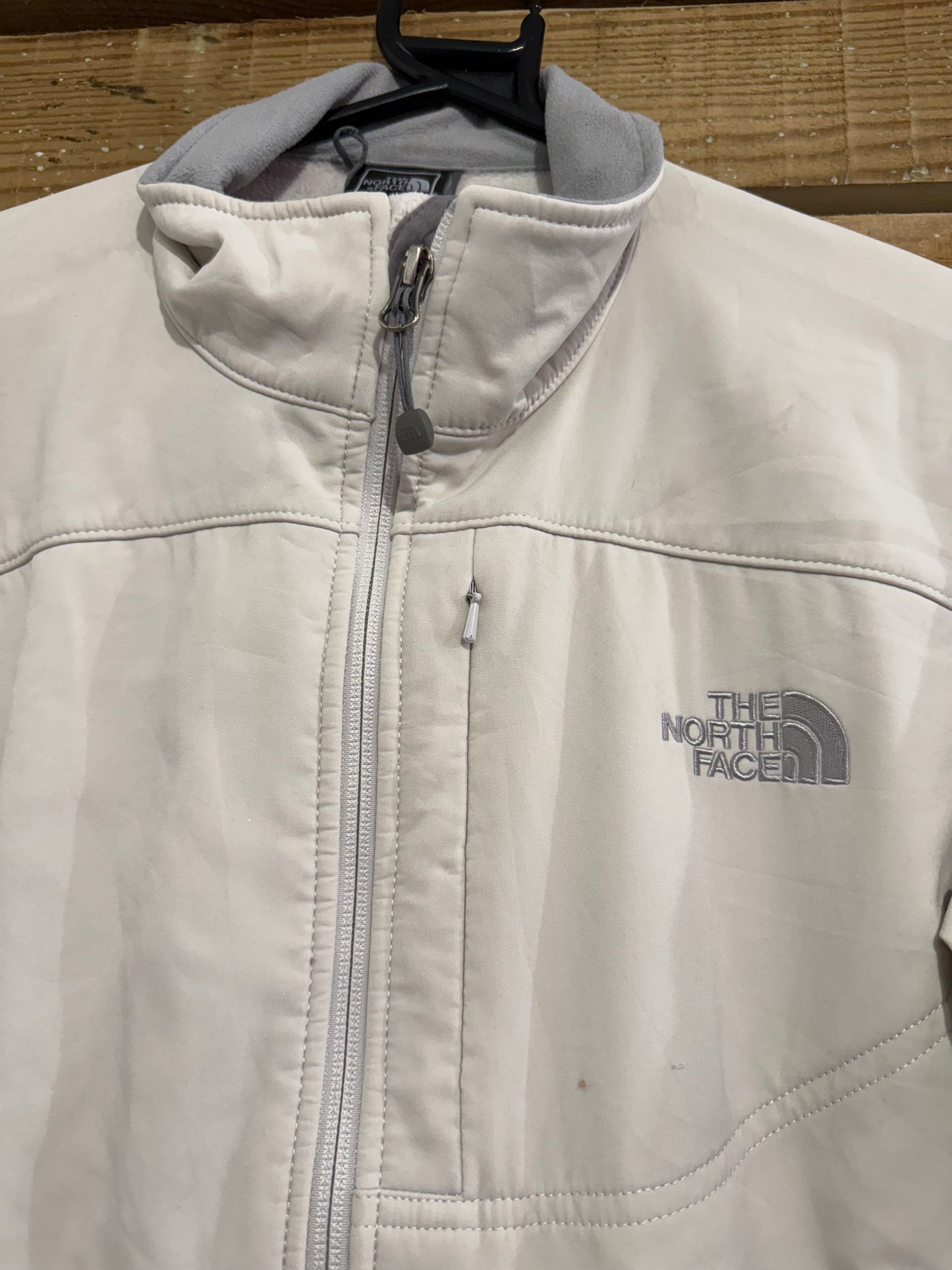 Vintage 90s The North Face Waterproof Outdoors Jacket. White. Size Medium.