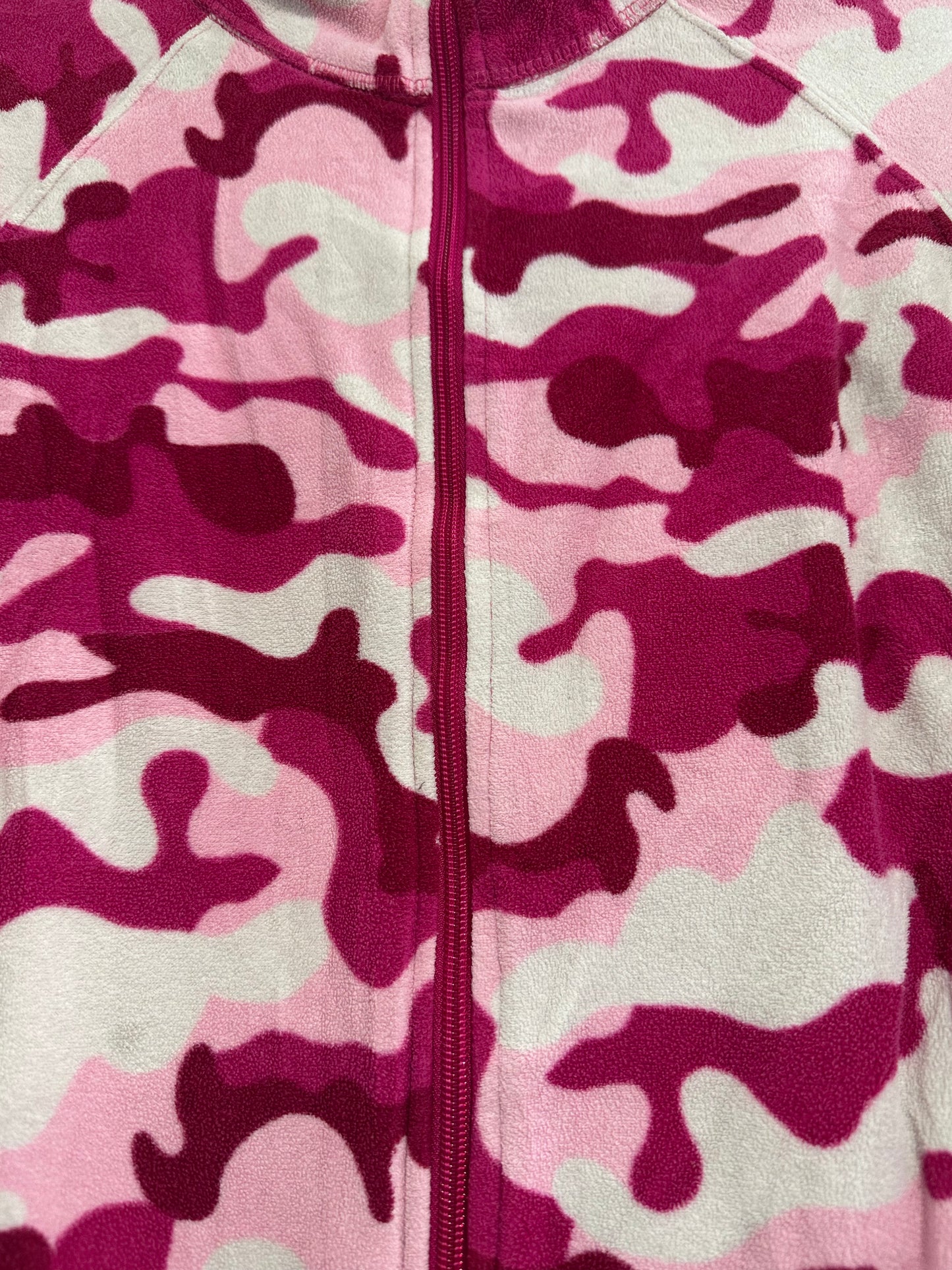 Vintage 90s camo patterned fleece. Zip up. Size Small.