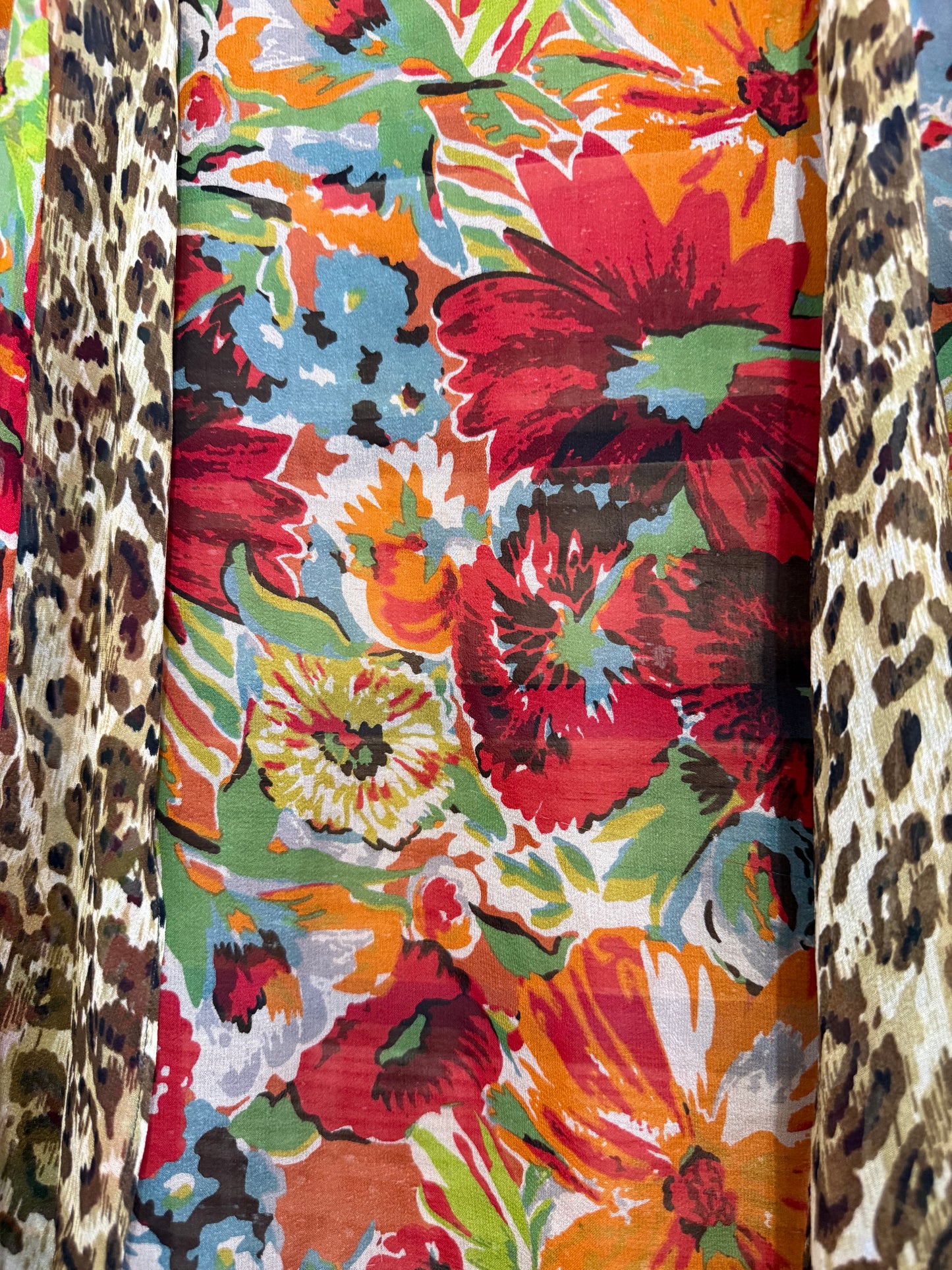 Vintage Y2K Marari floral 100% silk top/ open jacket. Free sizing.