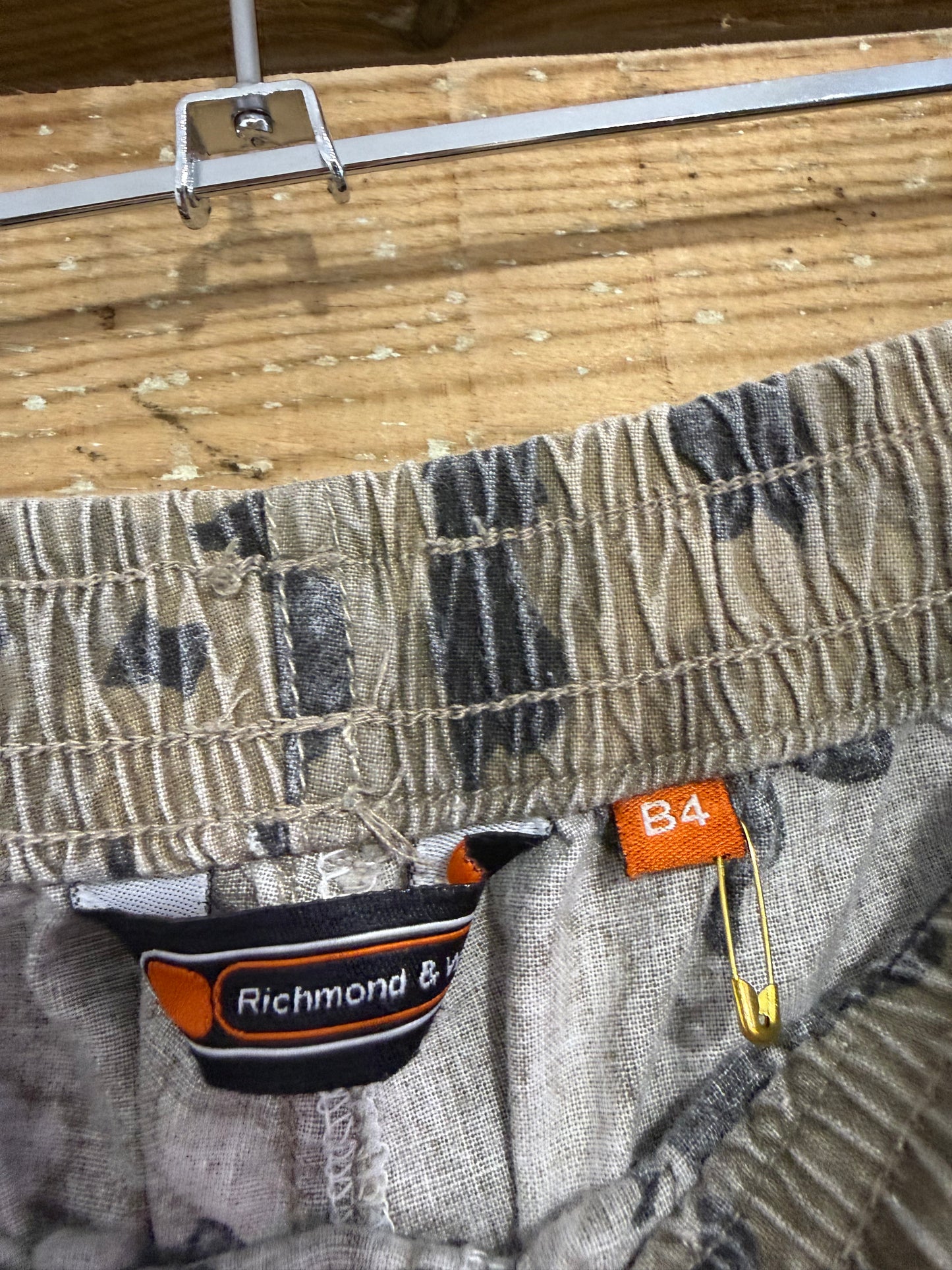 Vintage 90s Camo trousers/ pants. Waist 27-34” Fishing/ Festival/Summer.