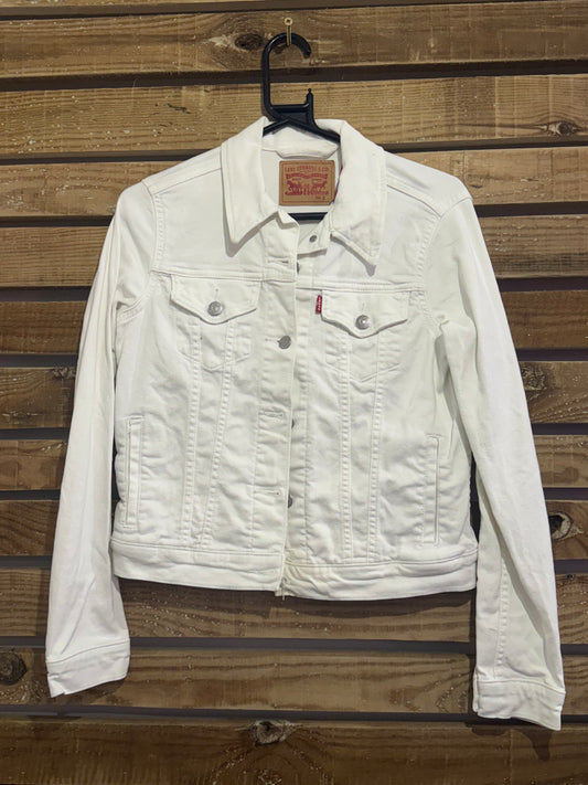 Vintage Y2K Levi’s white denim jacket. Size small