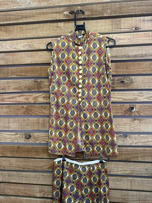 Vintage 70s Polly Peck by Sybil Zelker Two-Piece Set – Indian Top and trousers. Size UK8. 26” waist, 34” bust.