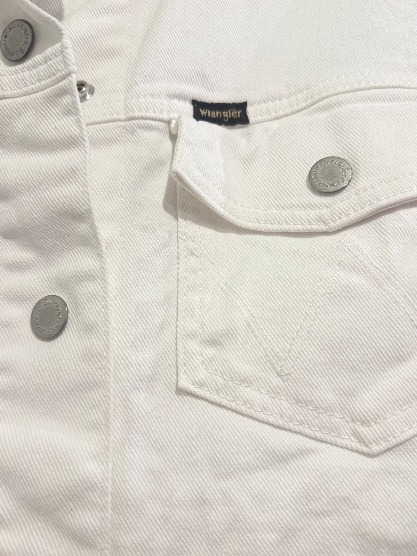 Vintage Y2K Wrangler white denim jacket. Size small. Western/ cowgirl.