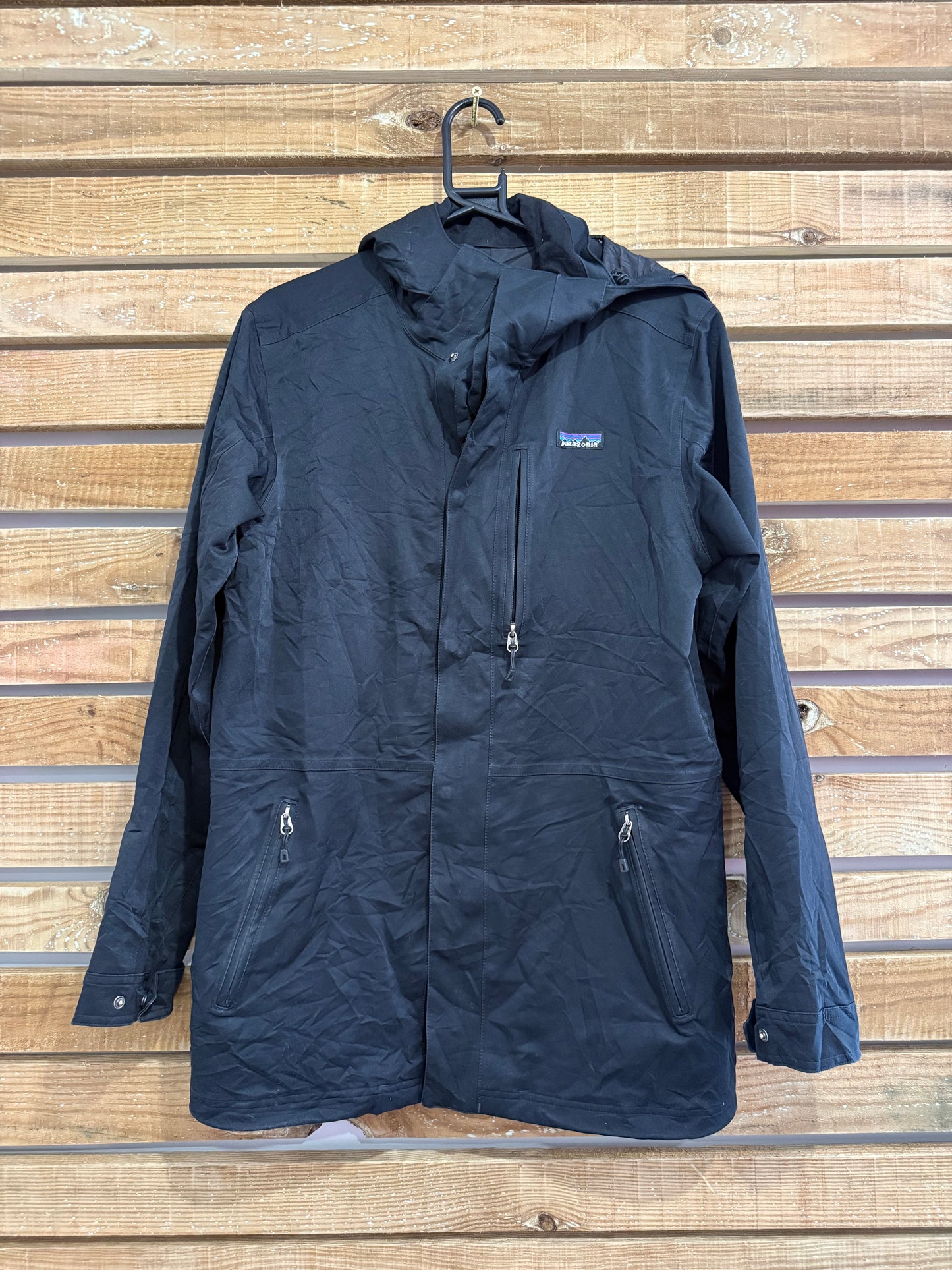 Vintage 90s Patagonia hooded Jacket/ coat. Black. Size Small. Outdoors/hiking.
