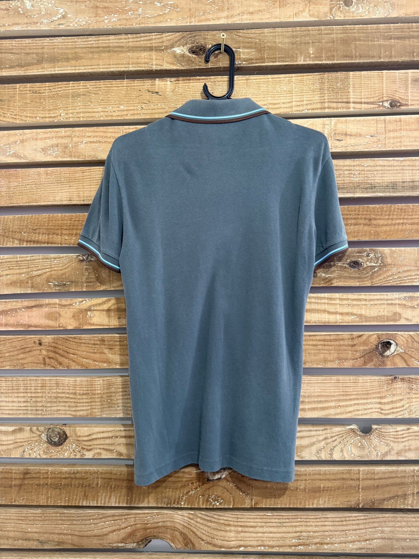 Vintage 90s Fred Perry polo shirt. Grey. Size Small. 38” chest.