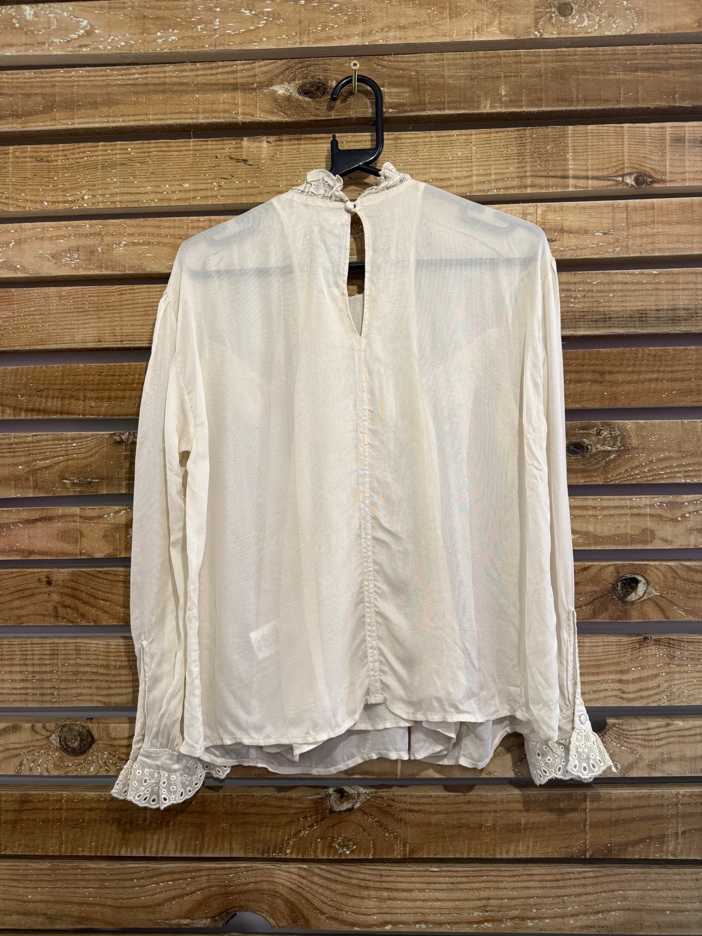 Vintage style Iro embroidered hungarian peasant blouse. Cream. Size EU38. Free sizing.