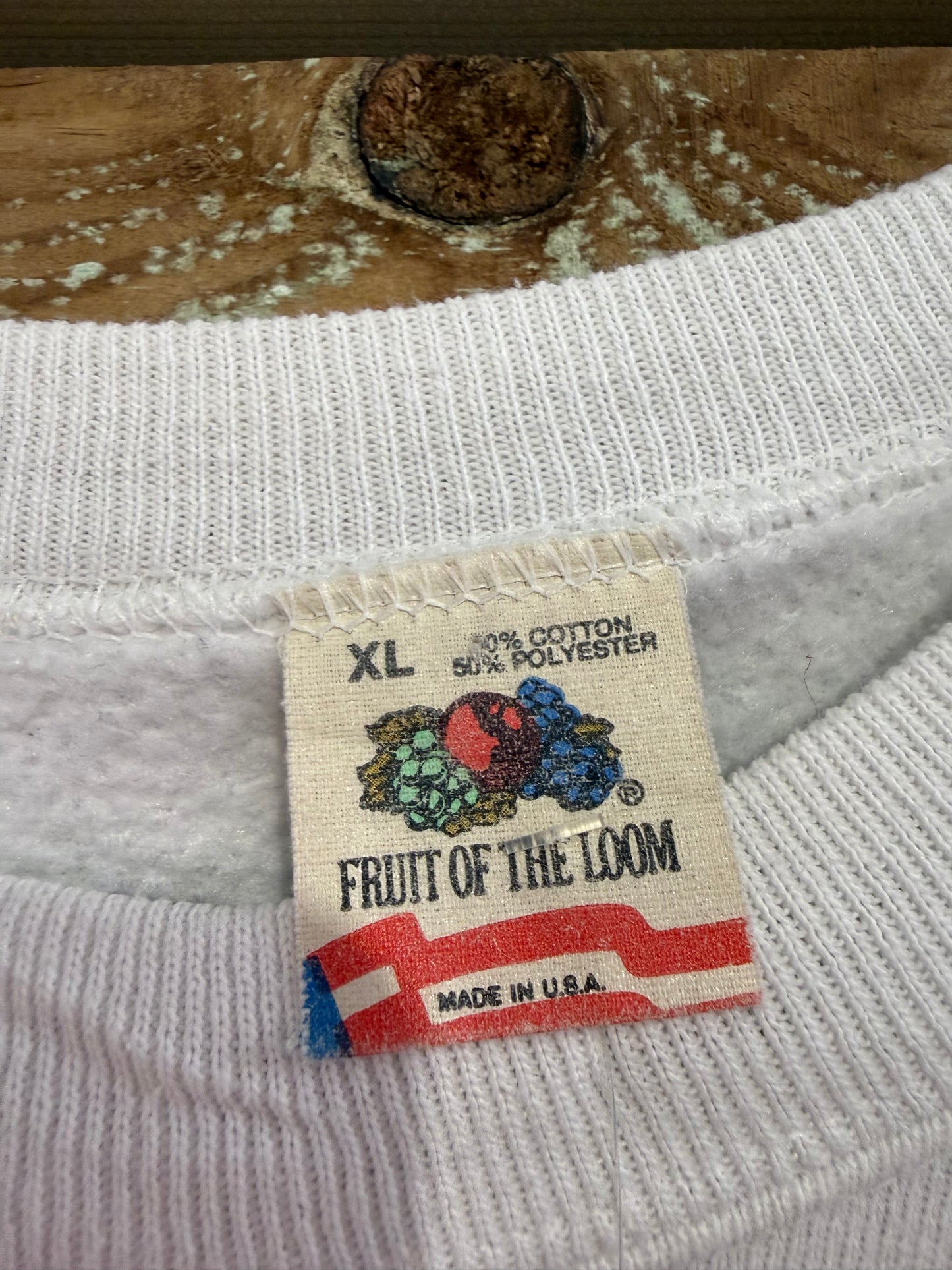 Vintage 90s Cat motif sweater/ sweatshirt. USA. White. Cottage core. Size XL.