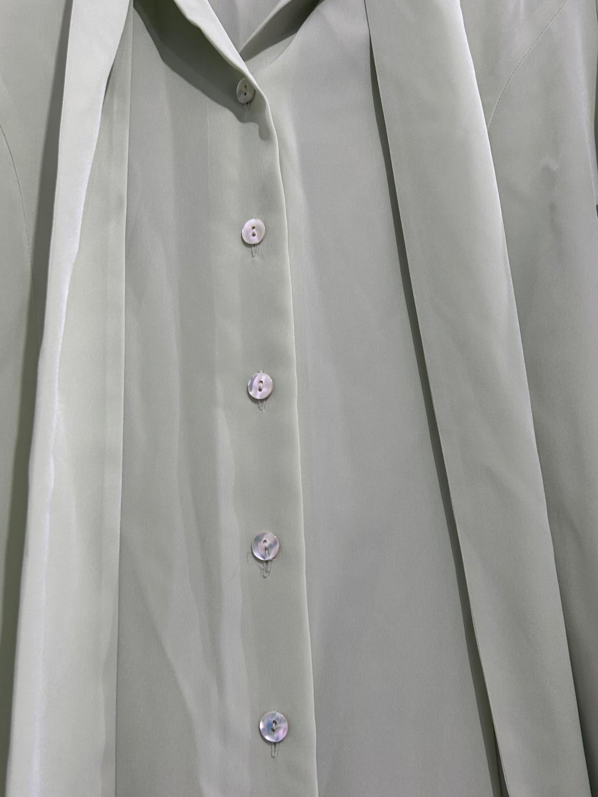 Vintage 80s Aquascutum pussy bow pale green blouse. Size UK10.